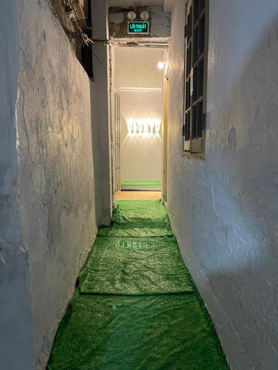 Ubuntu Hostel and Tour