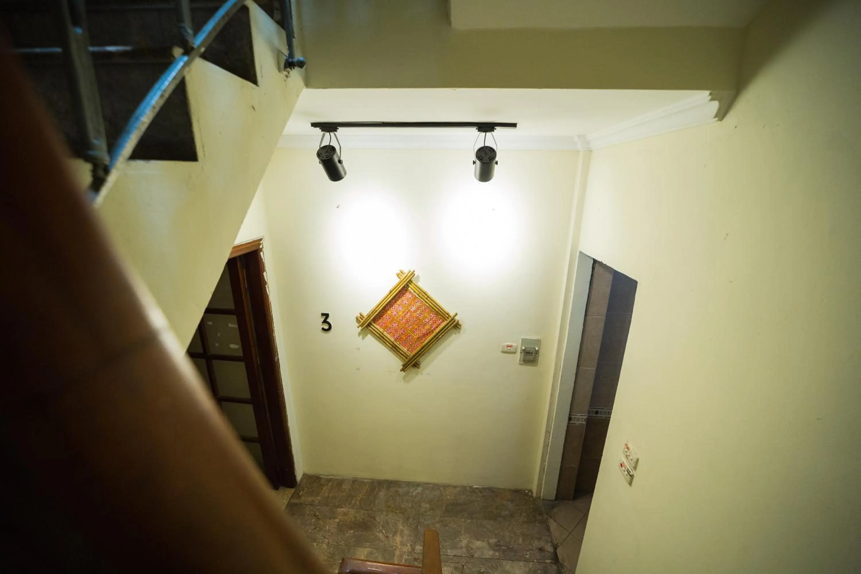 Ubuntu Hostel and Tour