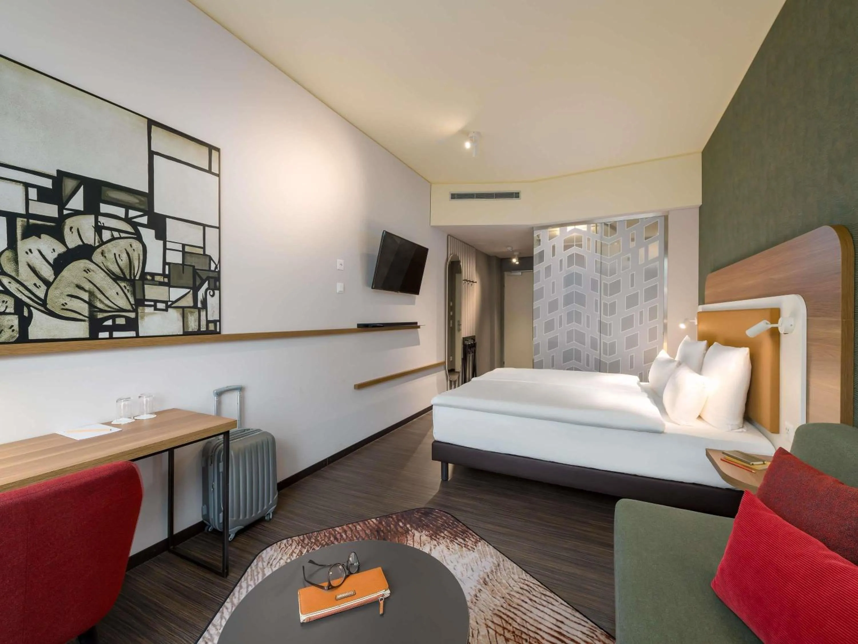 Bedroom, Bed in Mercure Zürich City