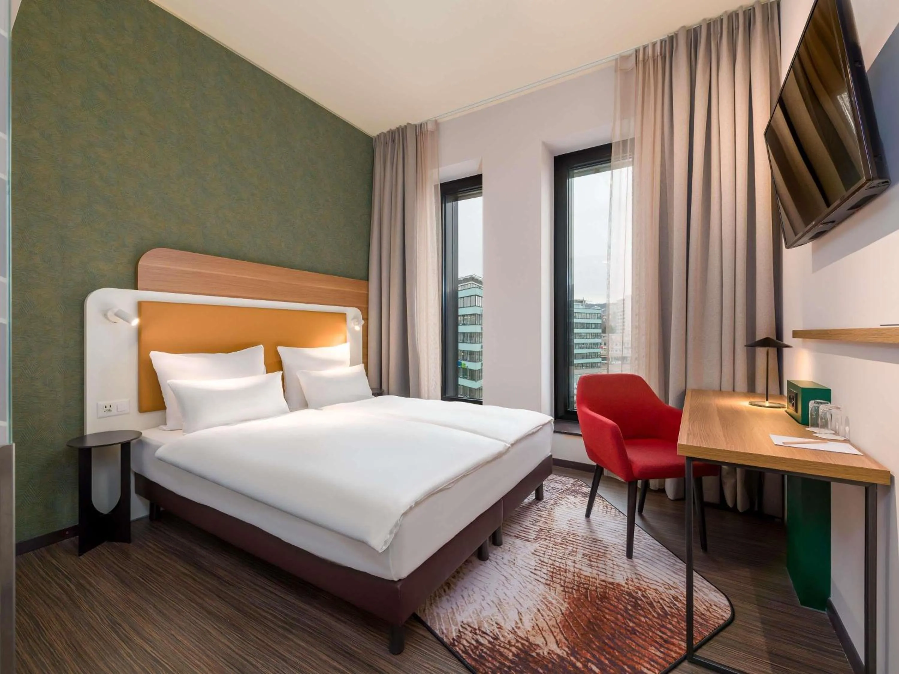 Bedroom, Bed in Mercure Zürich City