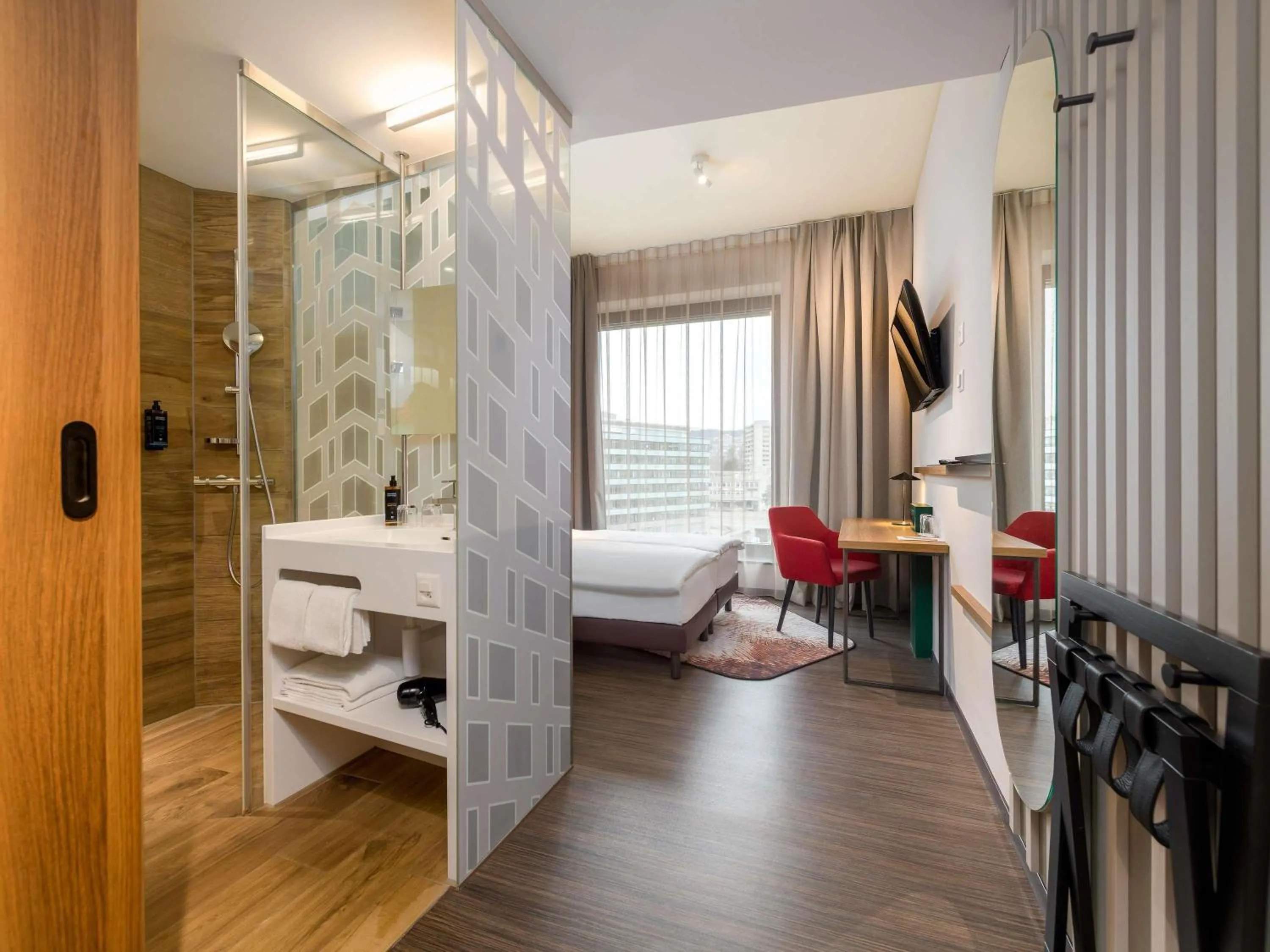 Bedroom, Bed in Mercure Zürich City