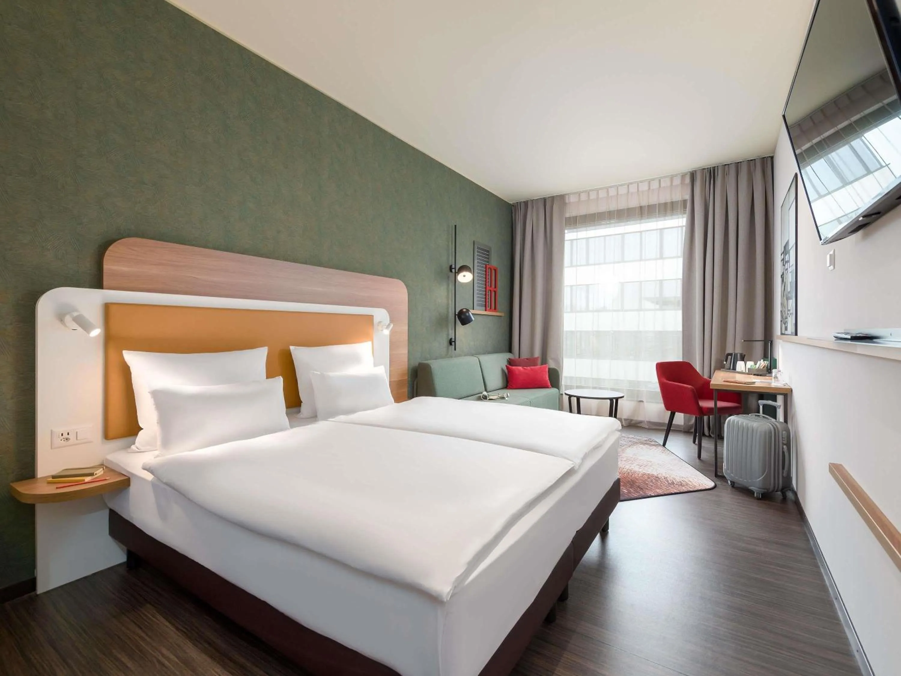 Bedroom, Bed in Mercure Zürich City