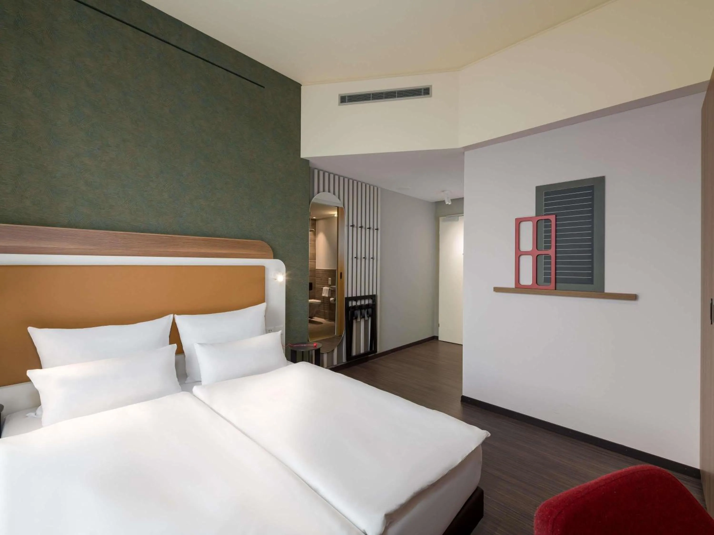 Bedroom, Bed in Mercure Zürich City