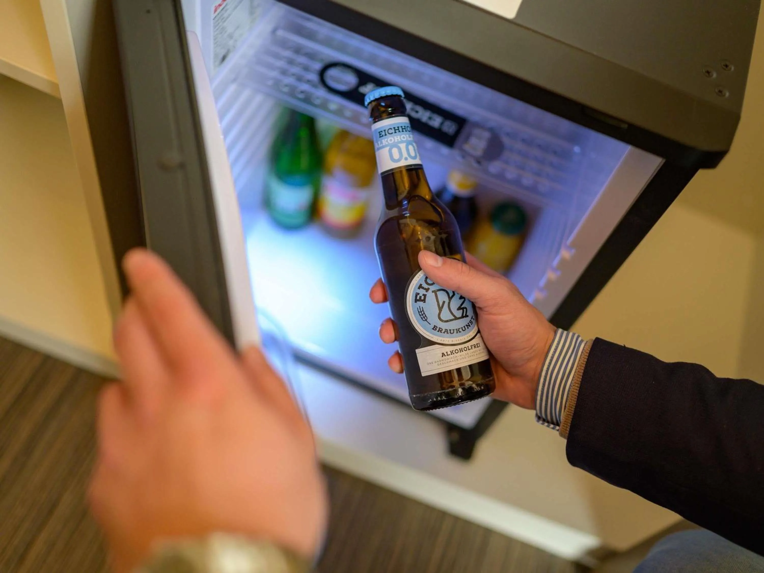 Bedroom in Mercure Zürich City