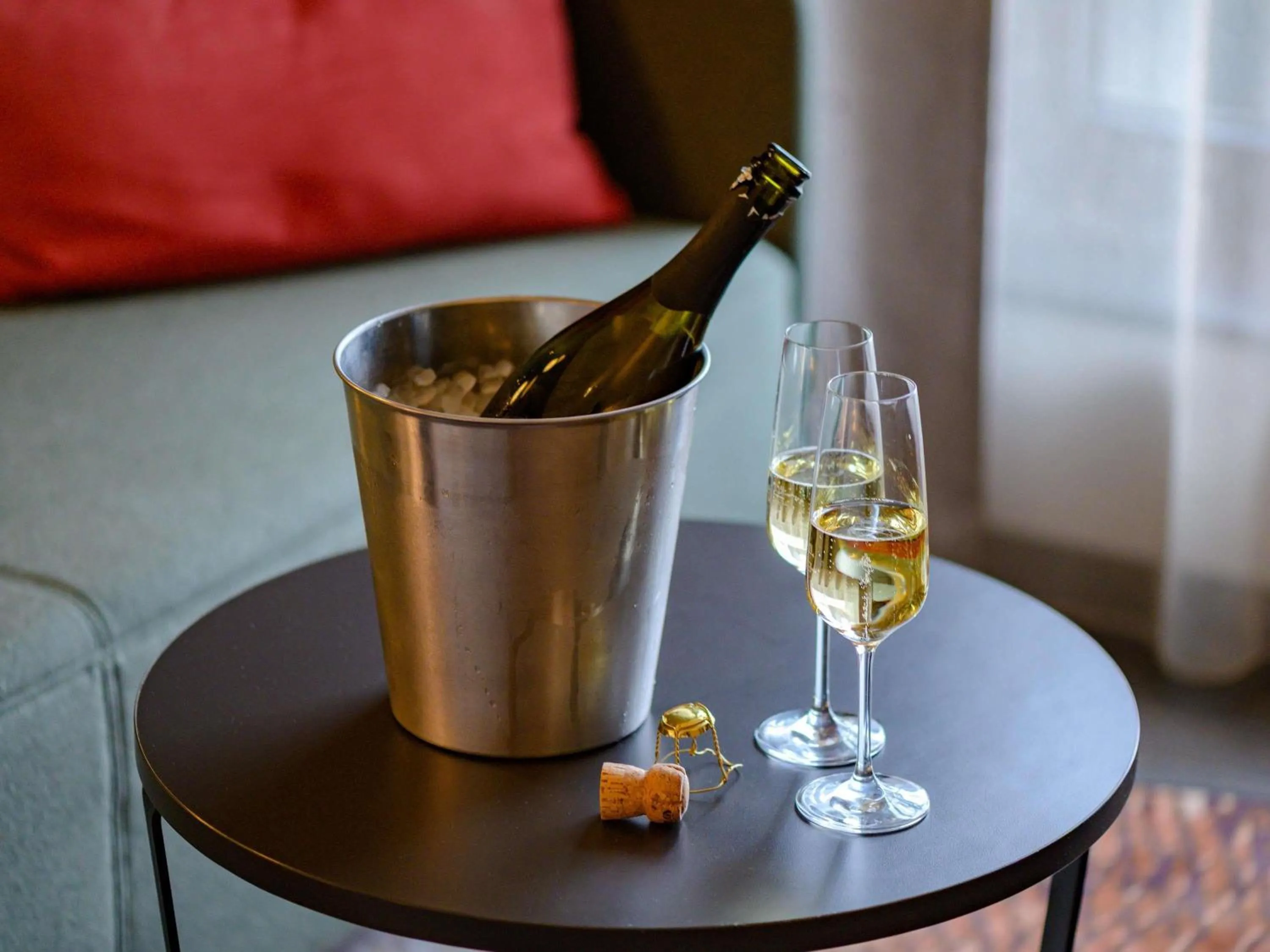 Bedroom in Mercure Zürich City