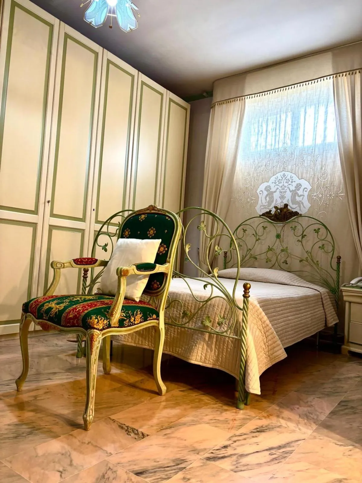 Bedroom, Bed in Hotel Imperiale