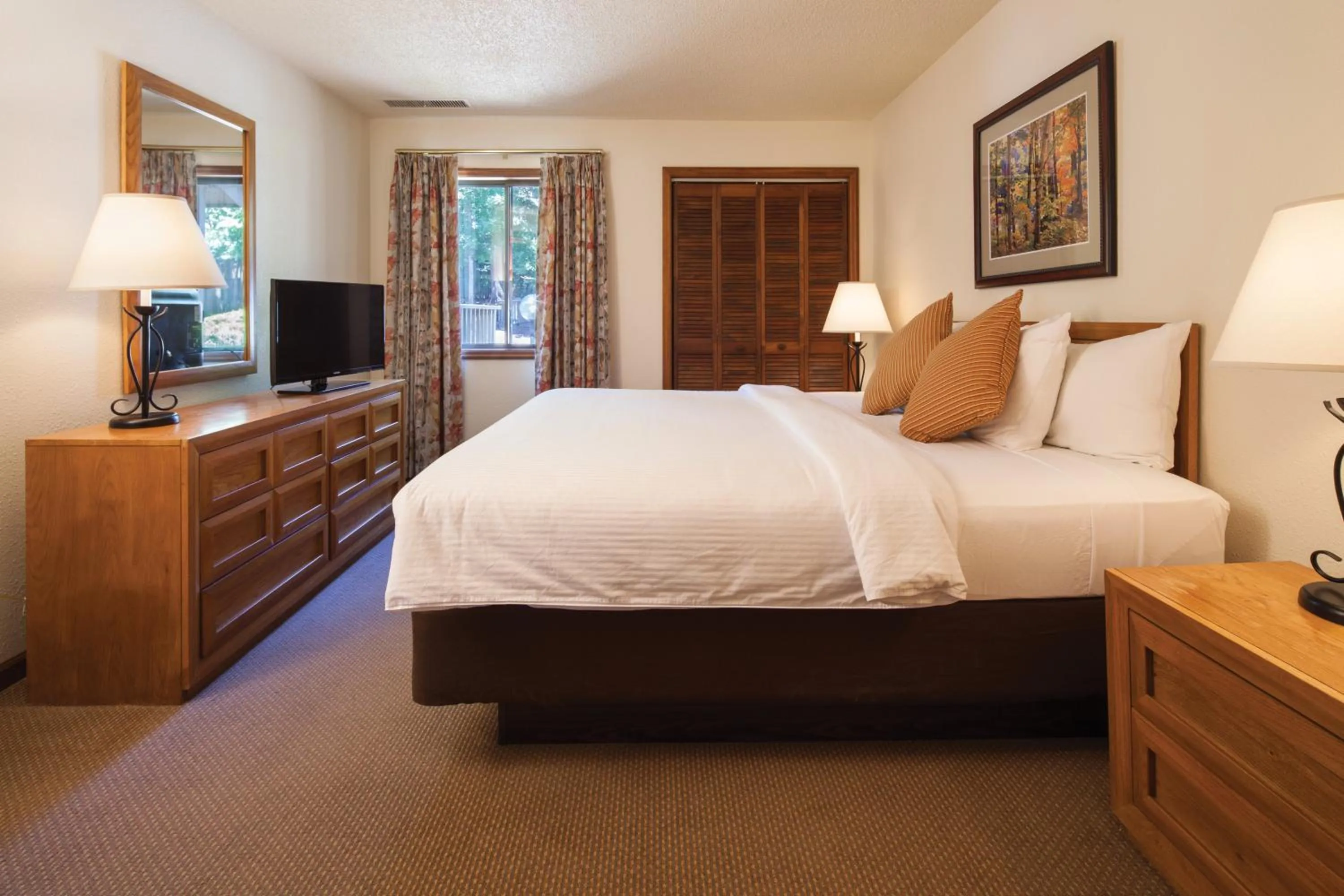 Bedroom in Club Wyndham Resort at Fairfield Mountains