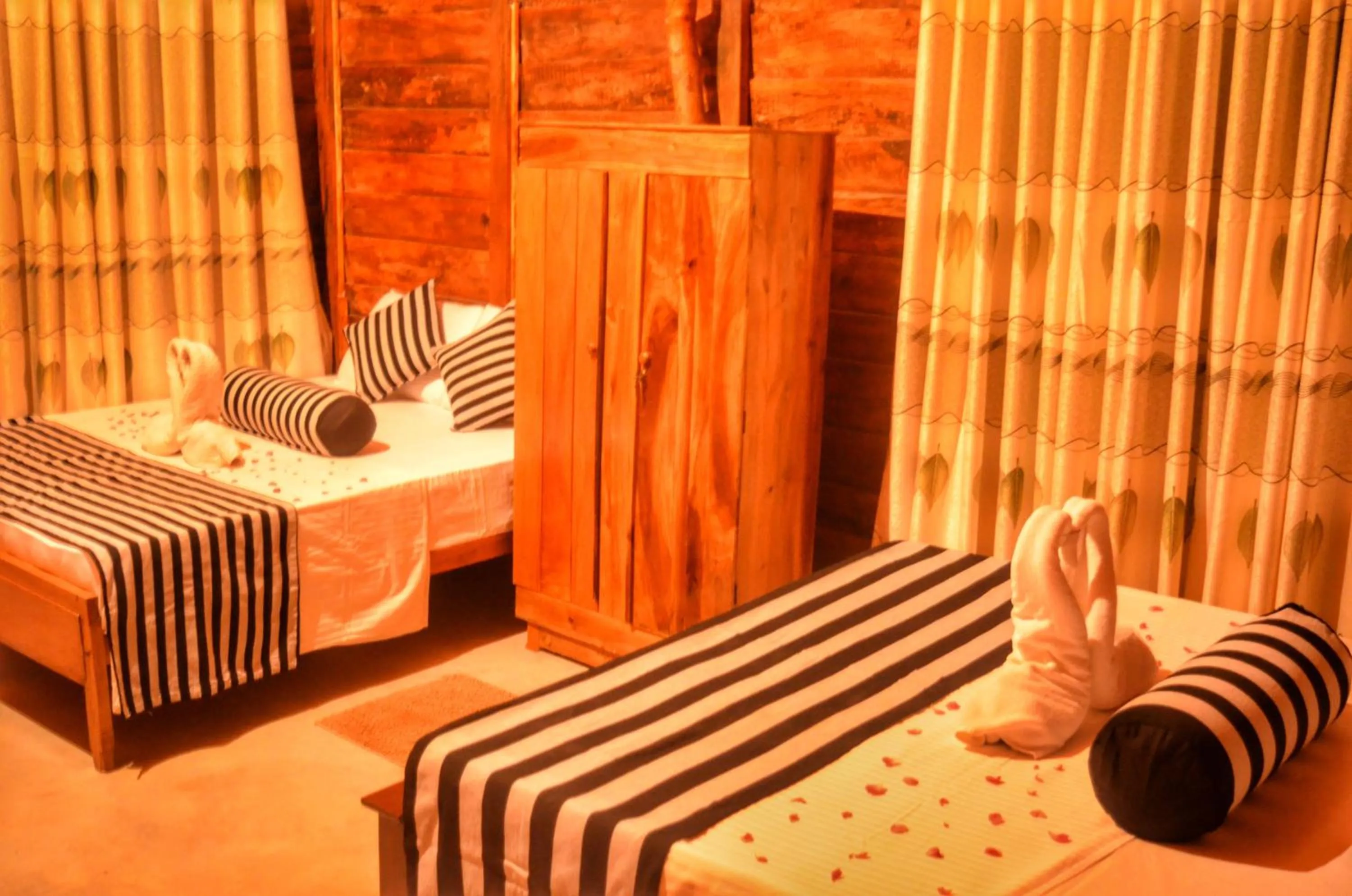 Bed in Green Garden Resort