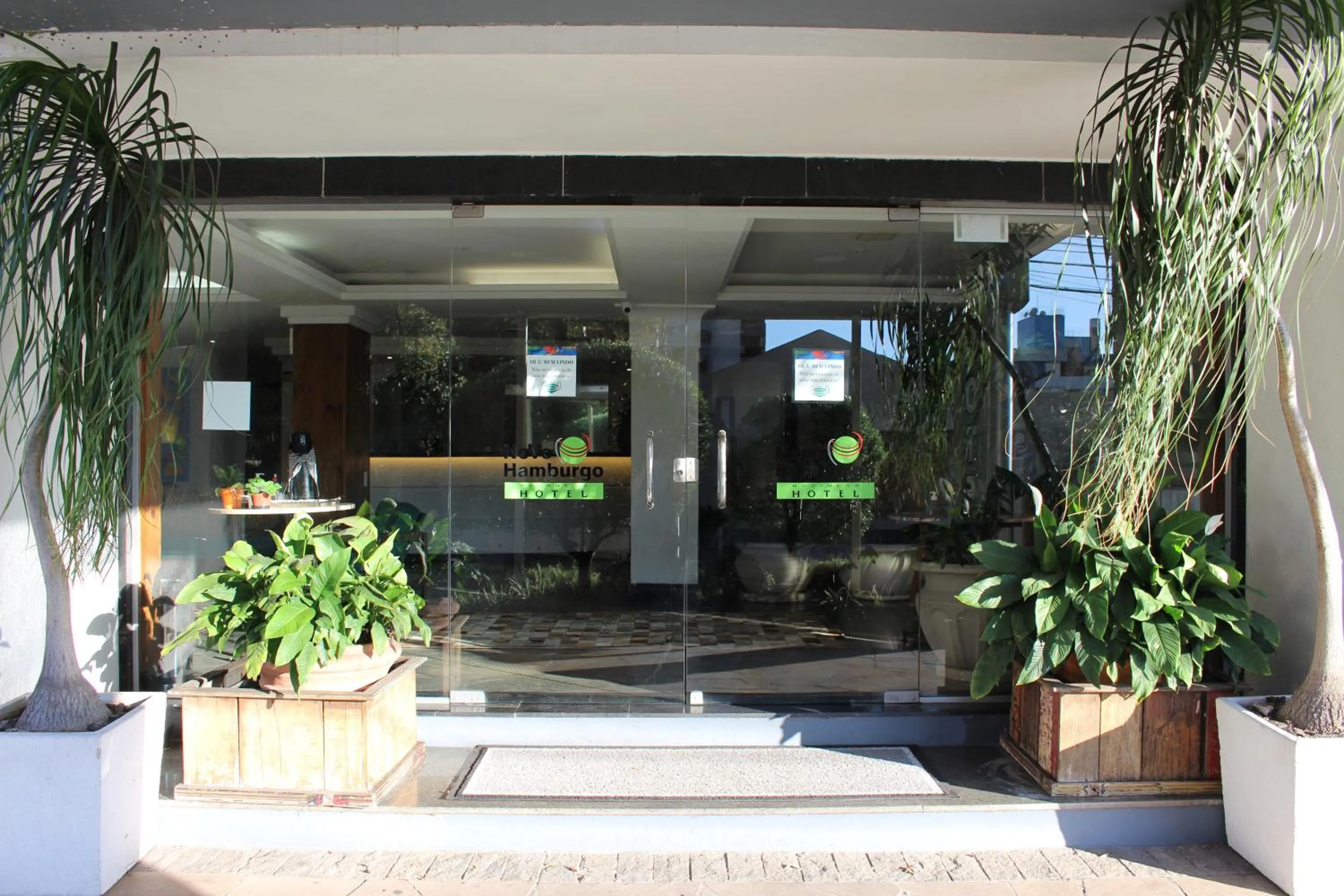 Facade/entrance in Novo Hamburgo Business Hotel