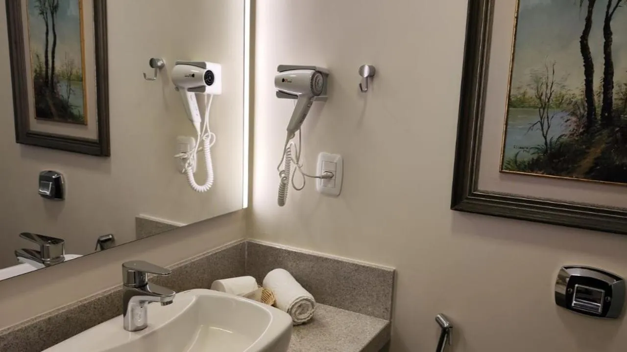 Bathroom in Novo Hamburgo Business Hotel