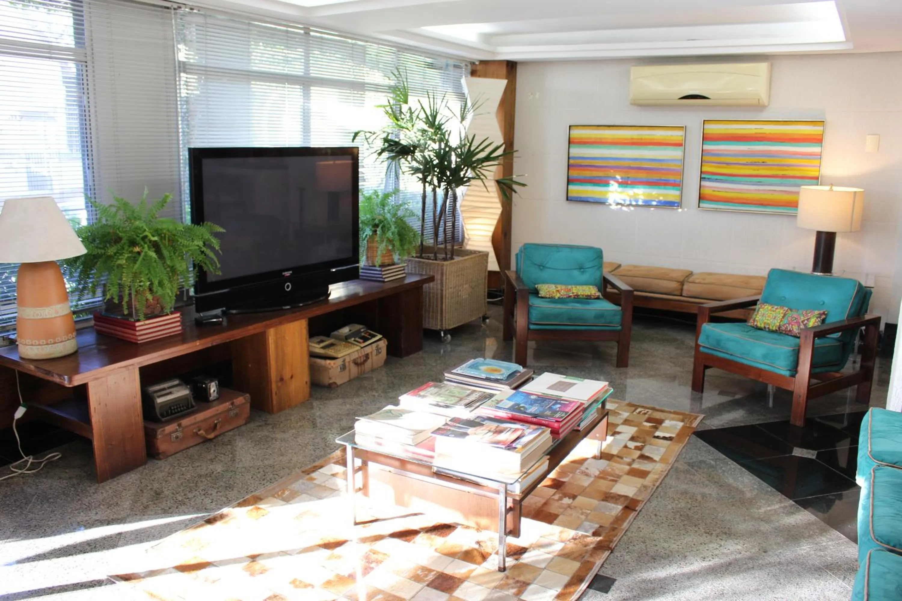 TV and multimedia in Novo Hamburgo Business Hotel