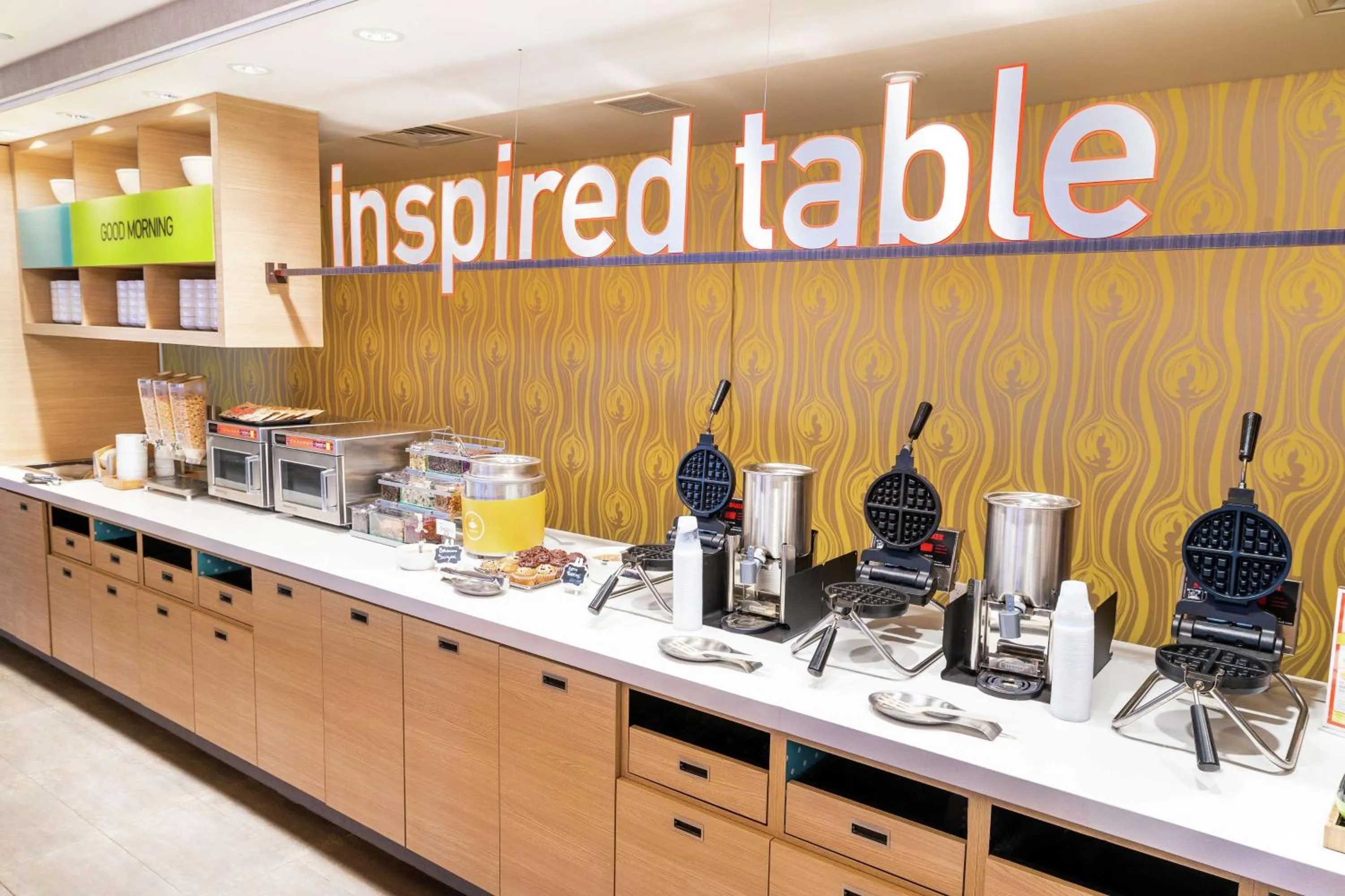 Dining area in Home2 Suites by Hilton Las Vegas Stadium District