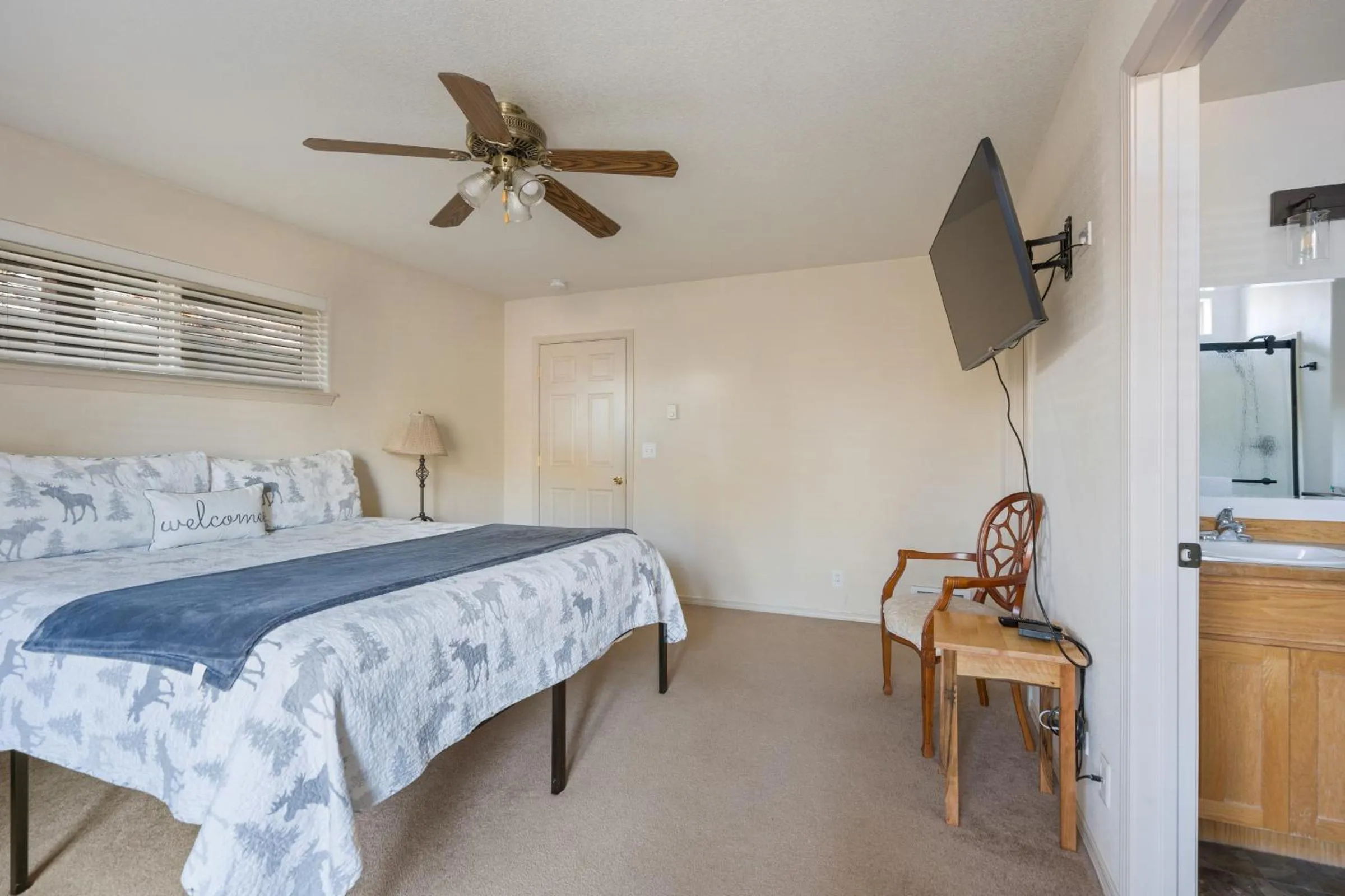 Bed in Timber Creek Escape