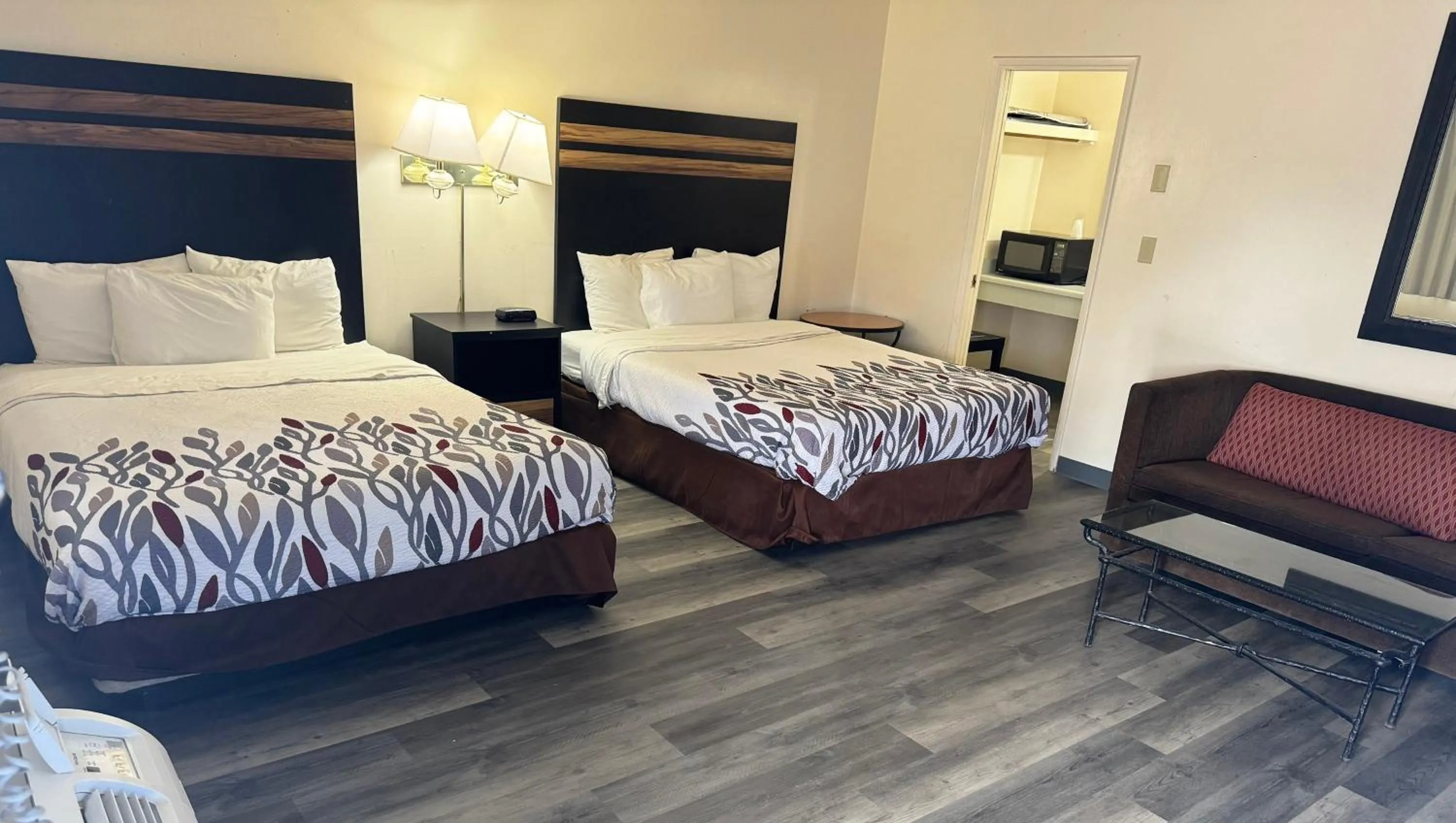 Photo of the whole room, Bed in Magnuson Hotel Sierra Vista