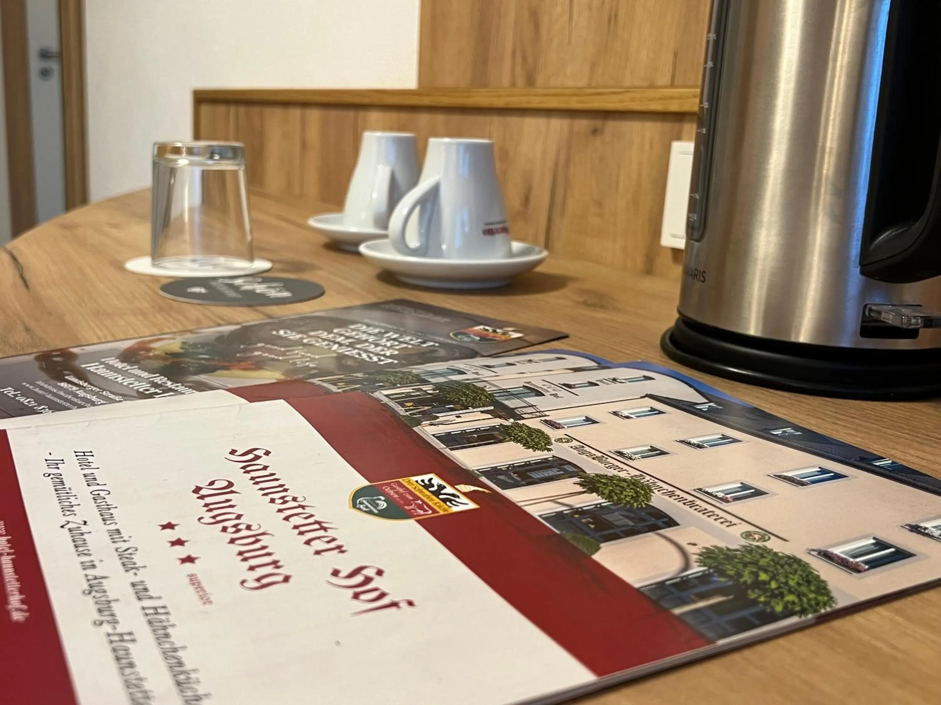 Coffee/tea facilities in HHotel Augsburg