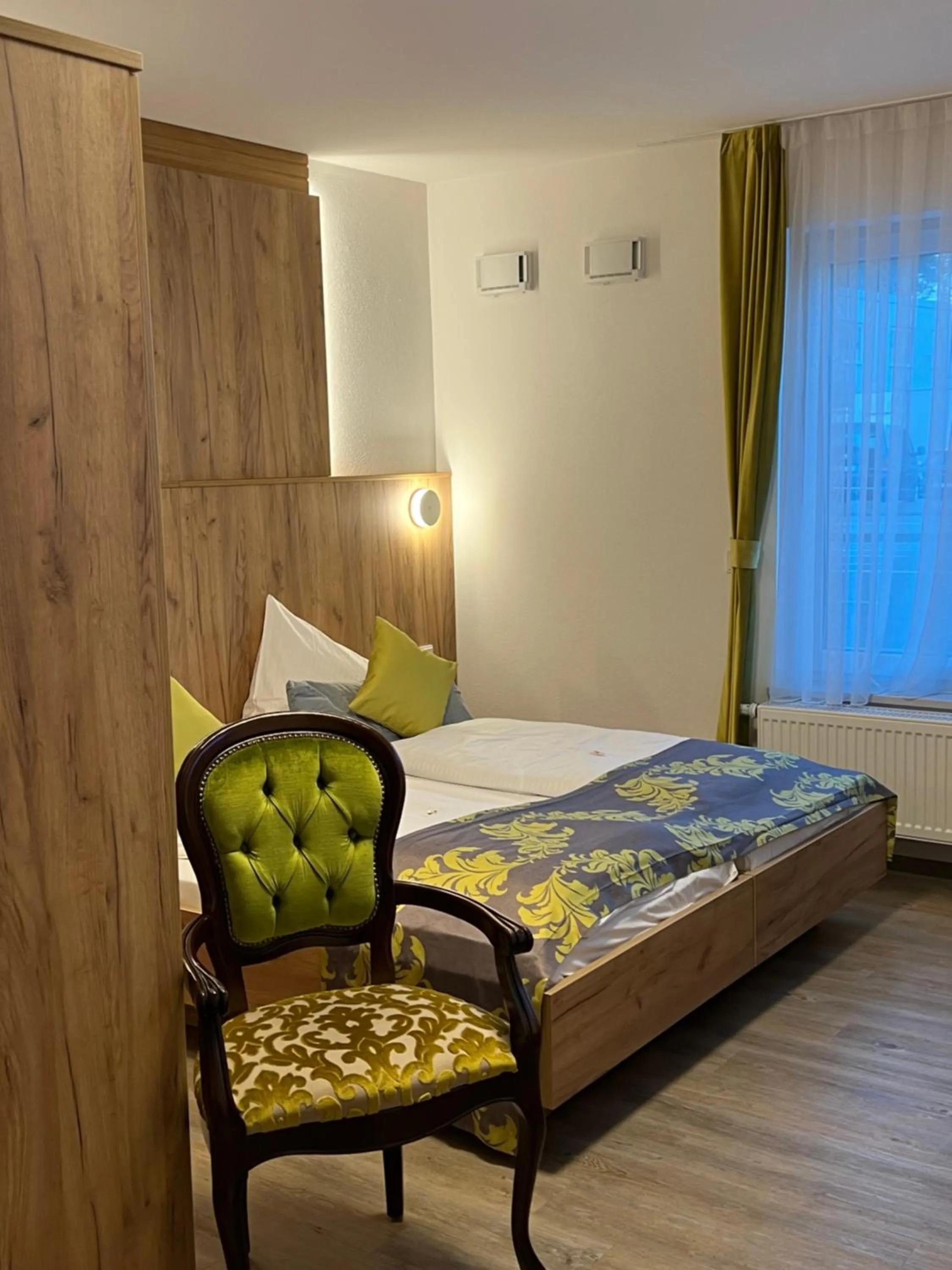 Bedroom, Bed in HHotel Augsburg