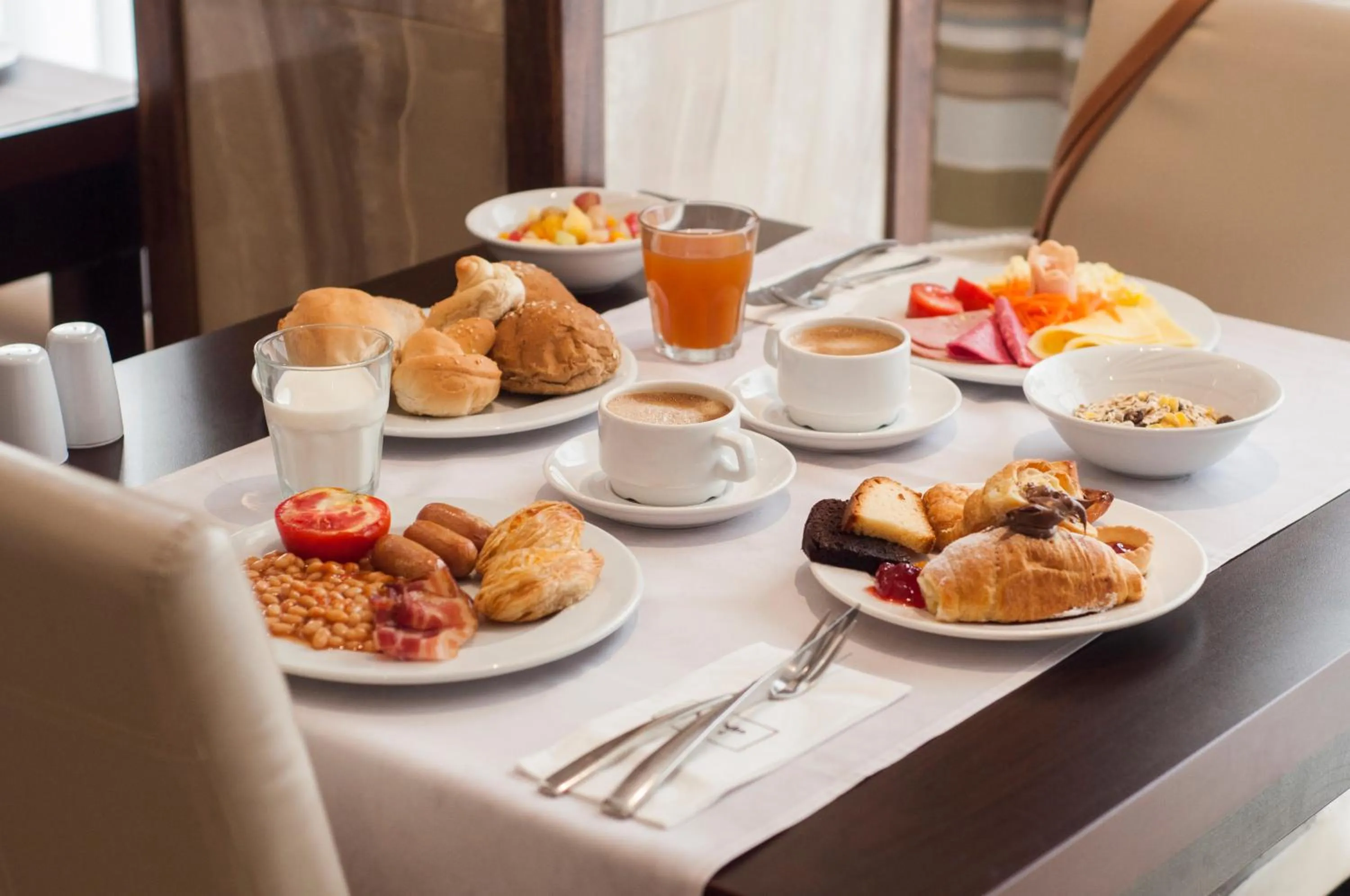 Breakfast in ROOMS by Alexandra Hotel