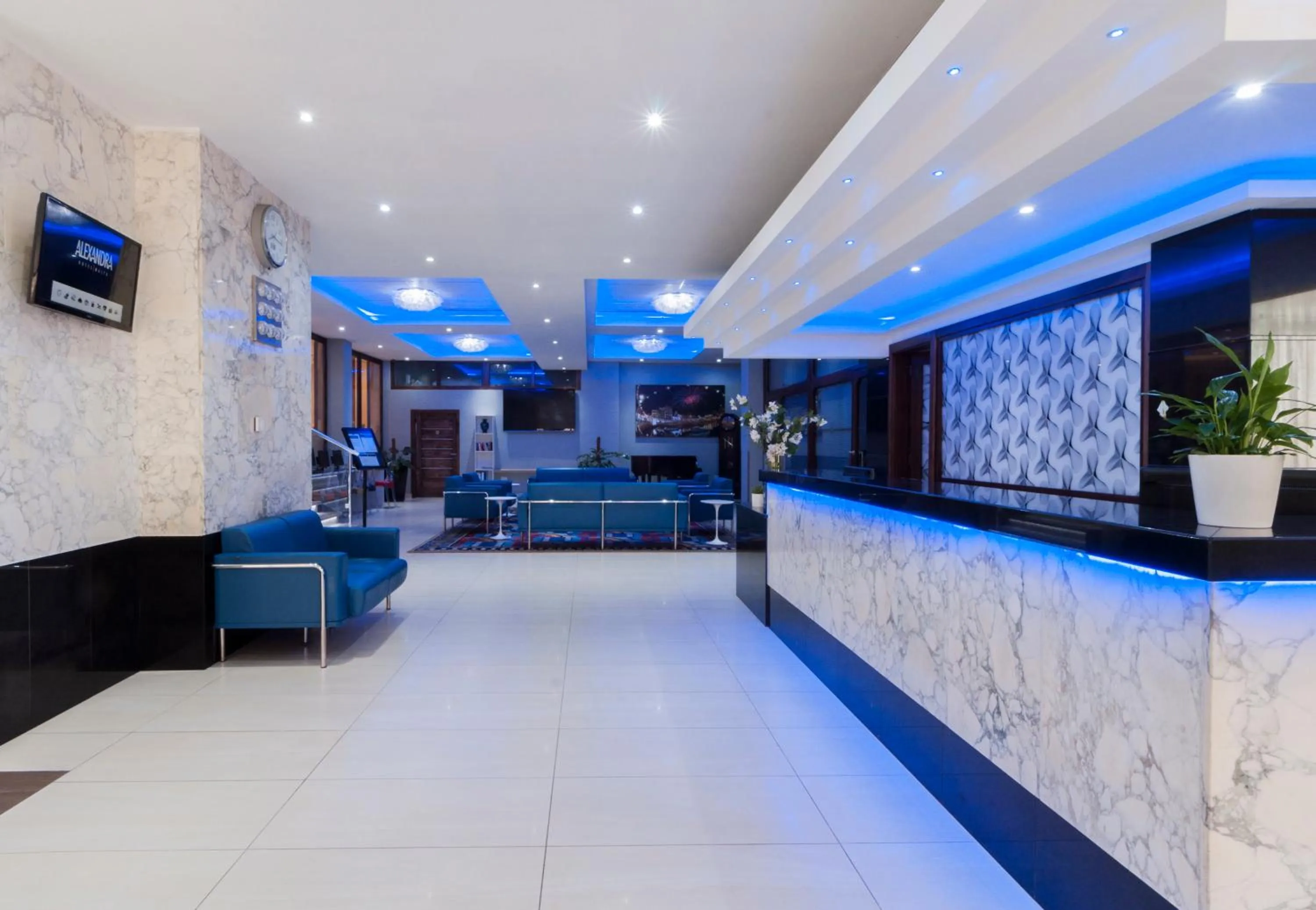 Lobby or reception in ROOMS by Alexandra Hotel