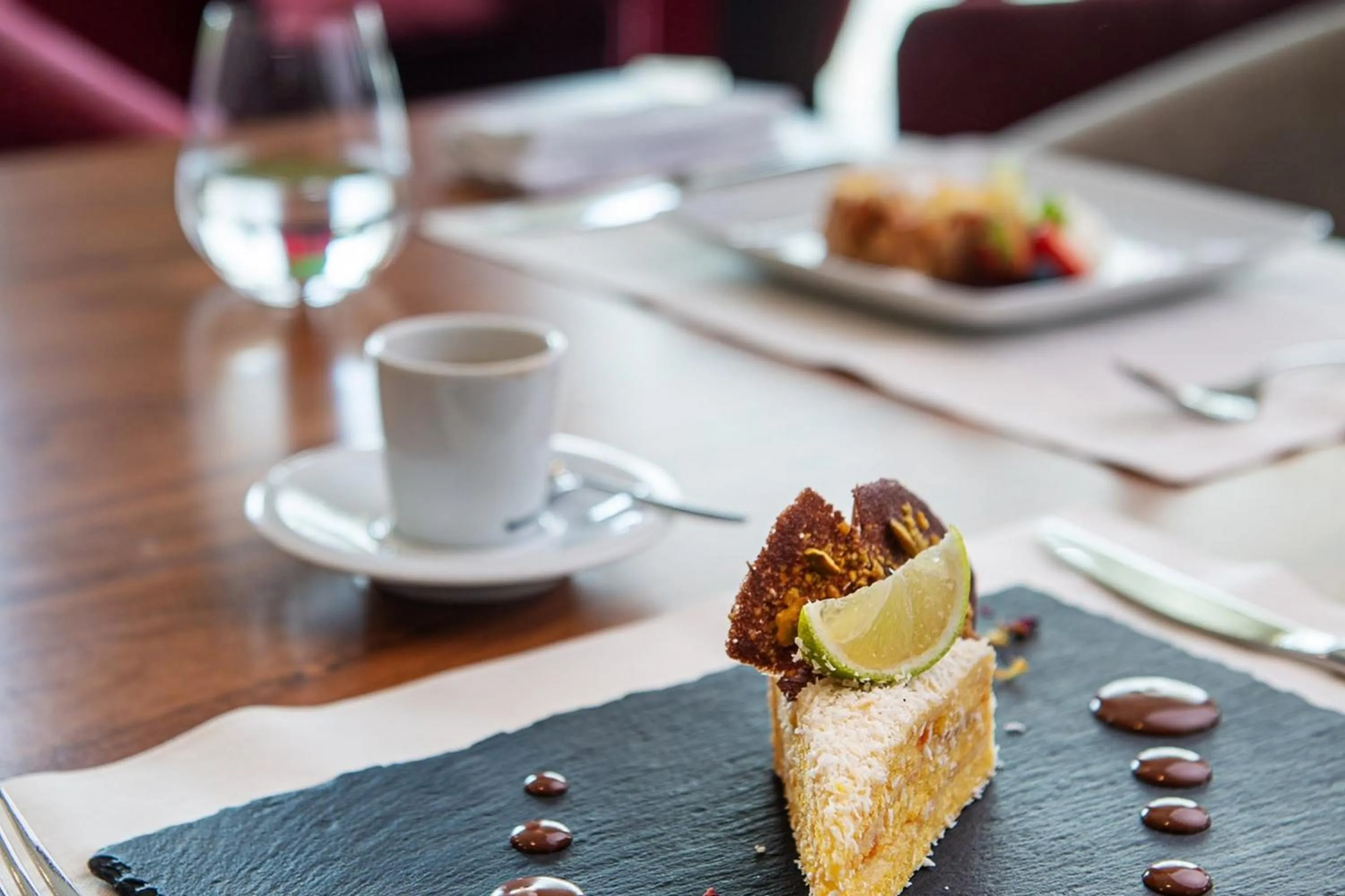 Food in Lagoas Park Hotel