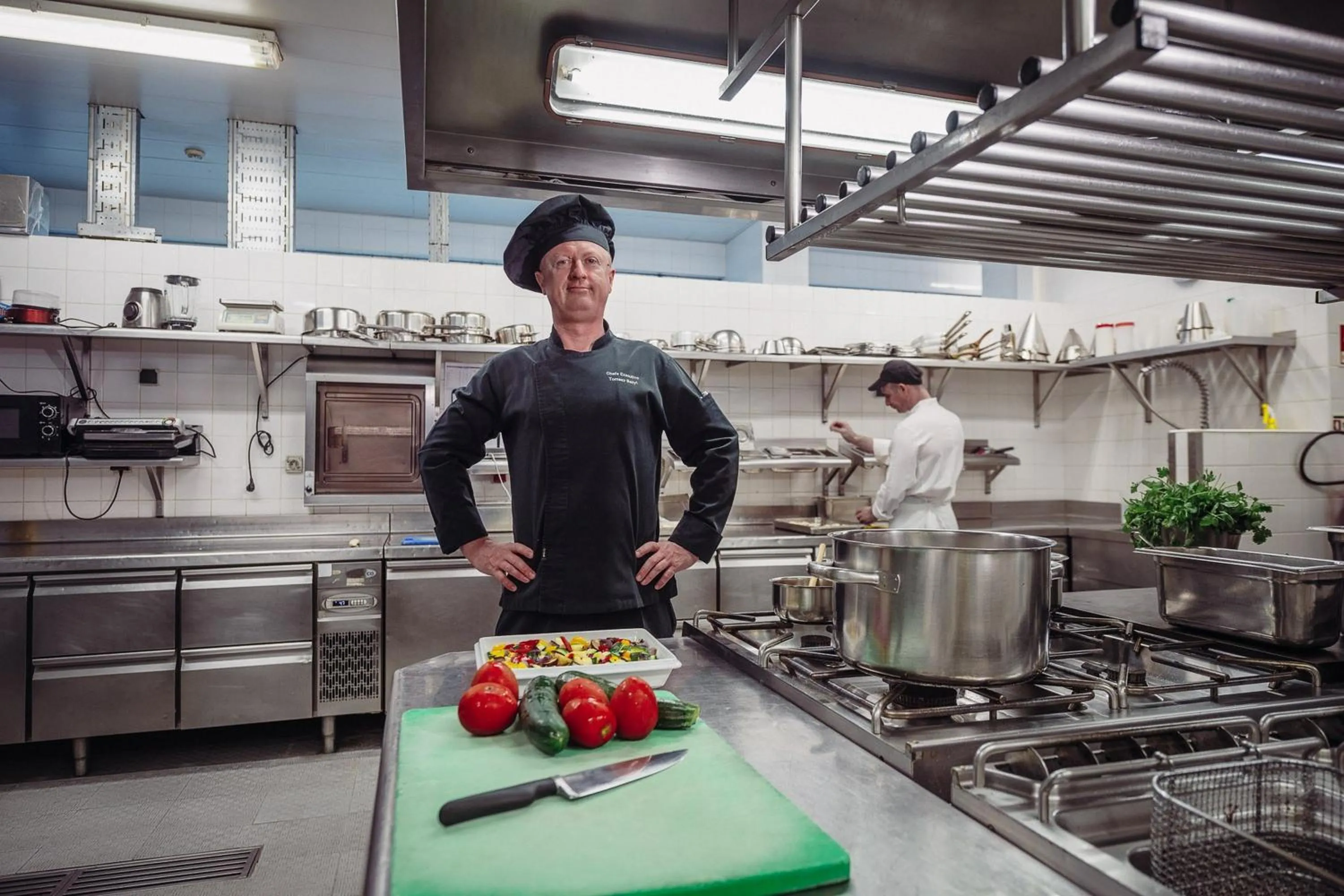 Kitchen or kitchenette in Lagoas Park Hotel