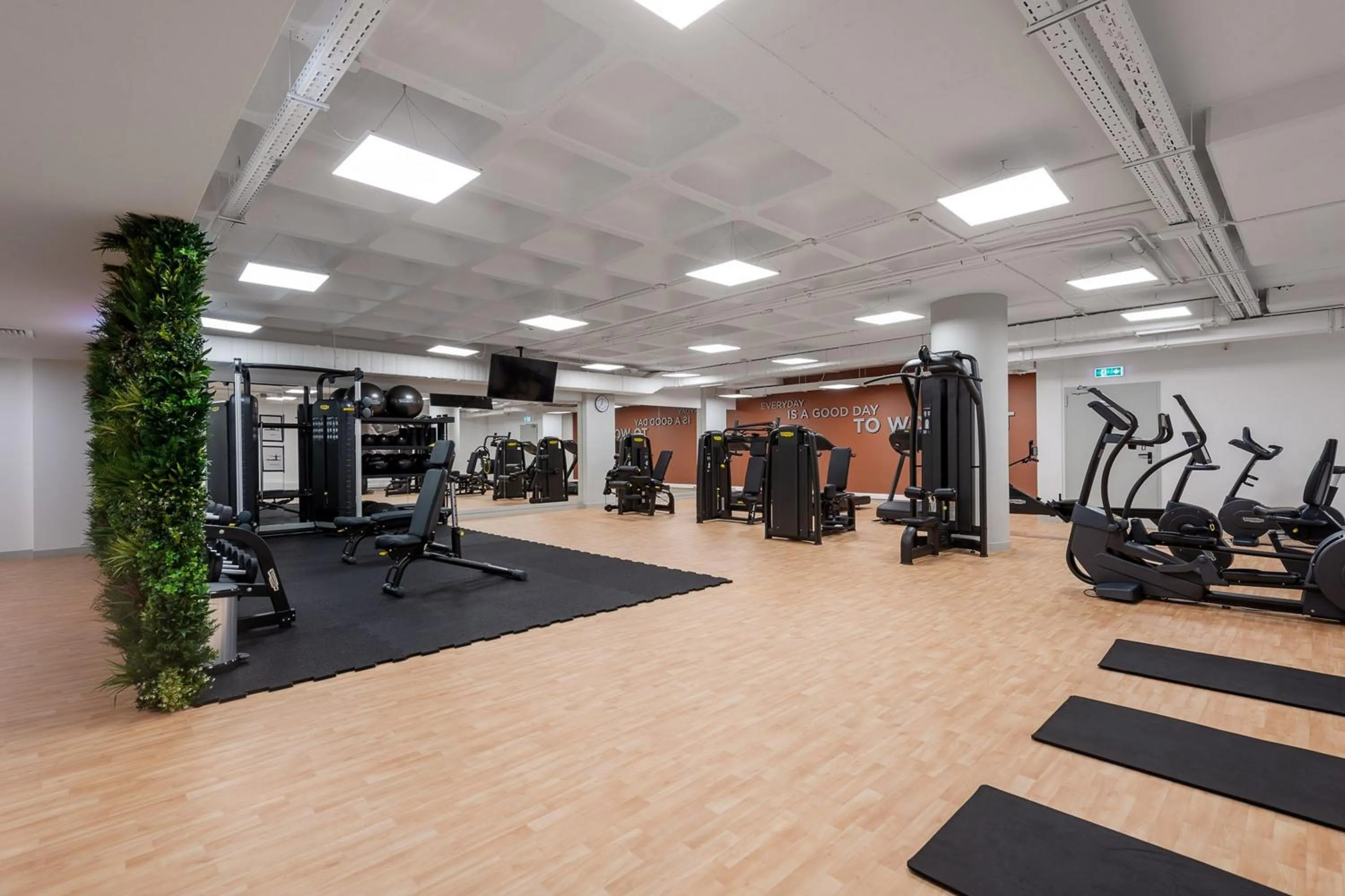 Fitness centre/facilities in Lagoas Park Hotel