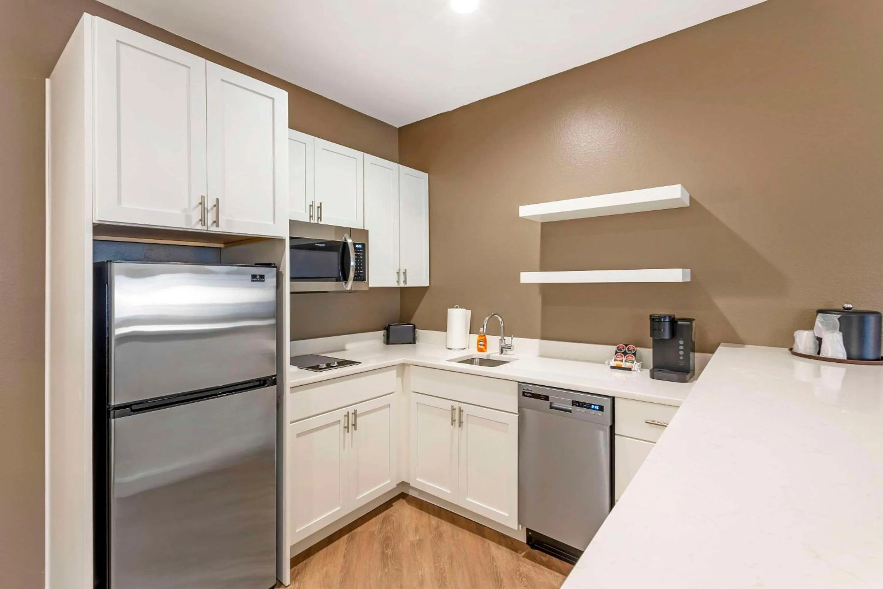 Bedroom in Comfort Inn & Suites Verona at Turning Stone Resort Casino