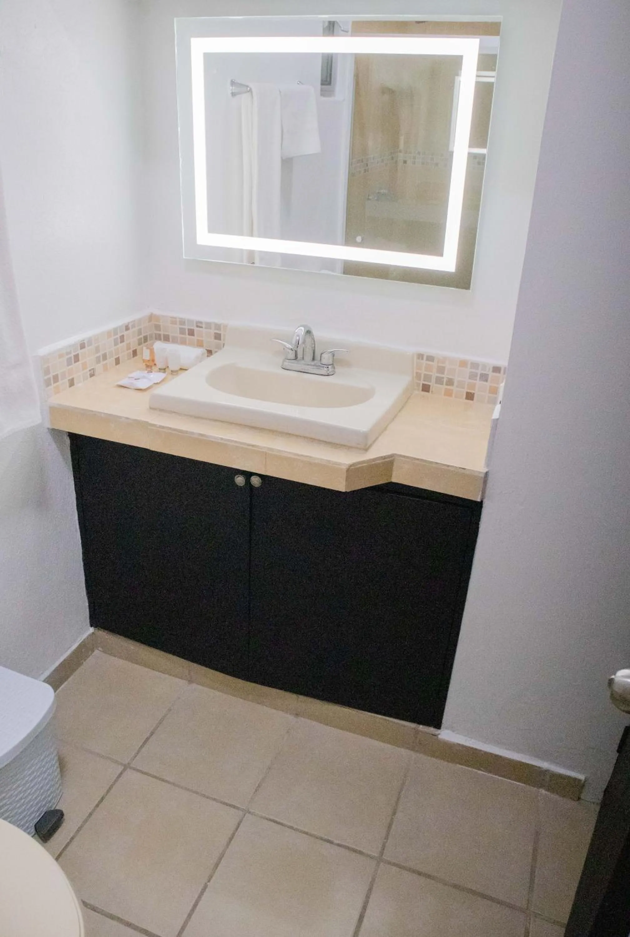 Bathroom in Donjuan By Melida Hotel