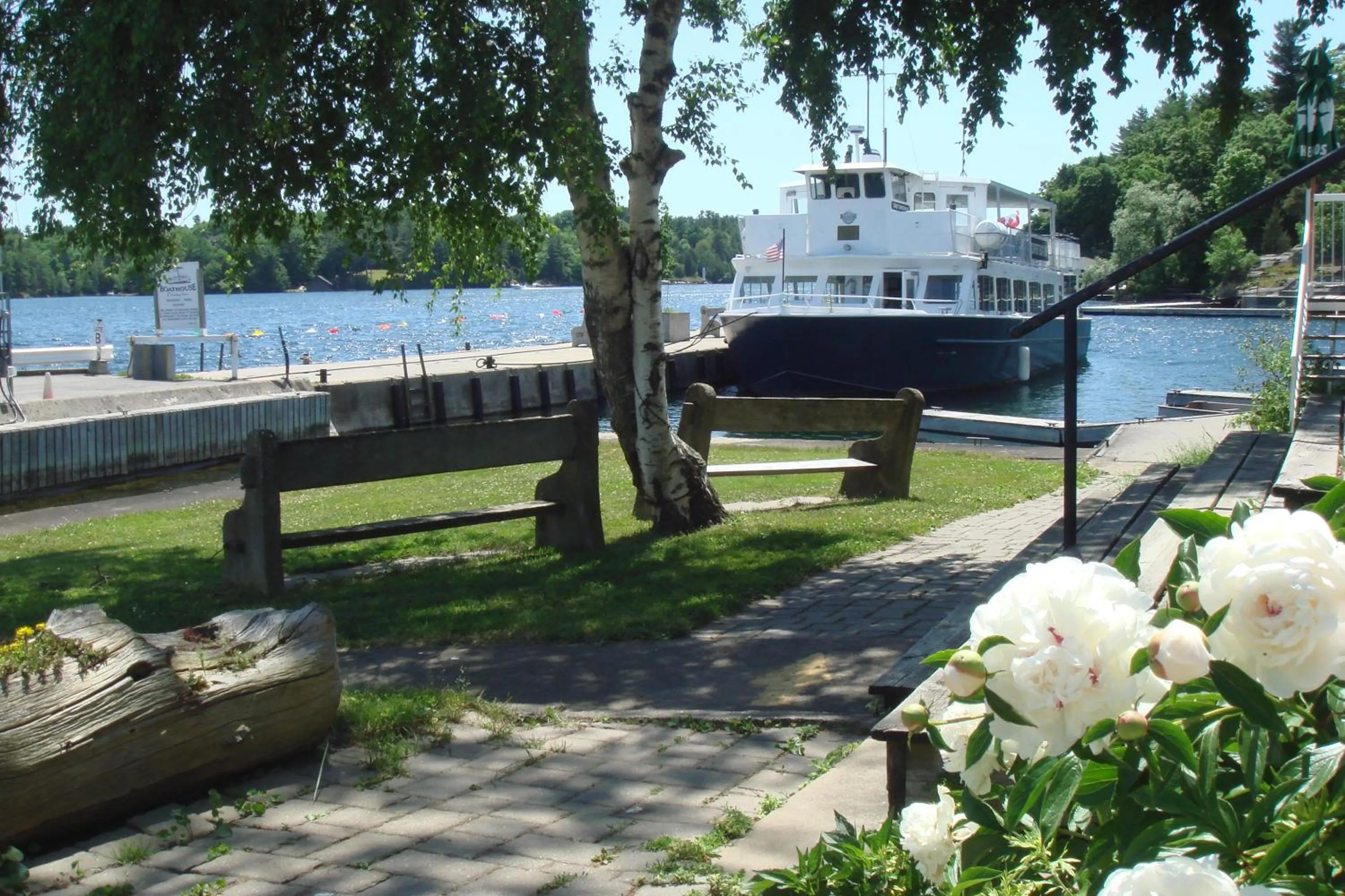 Day in Boathouse Country Inn