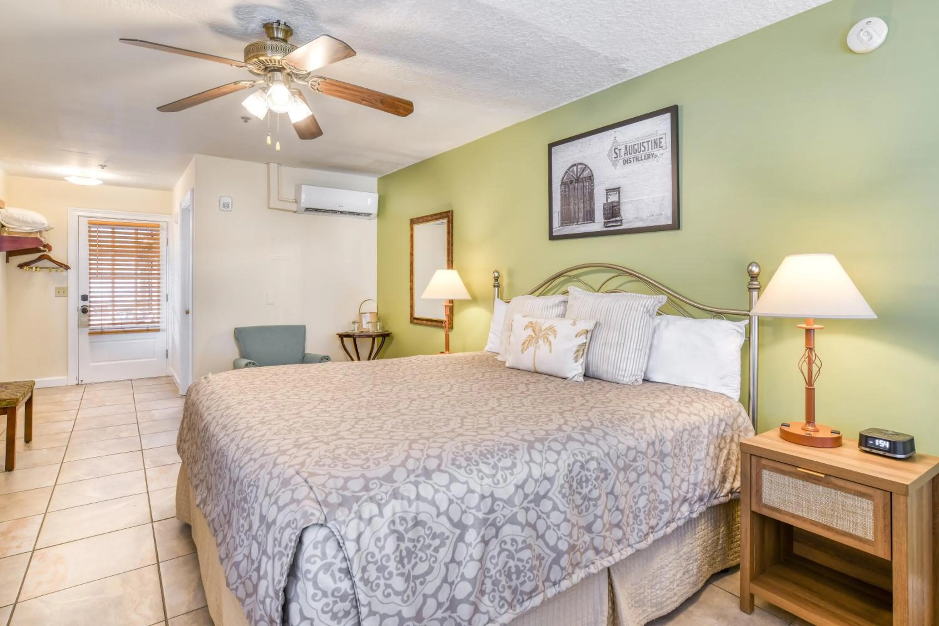 Bedroom, Bed in St George Inn - Saint Augustine