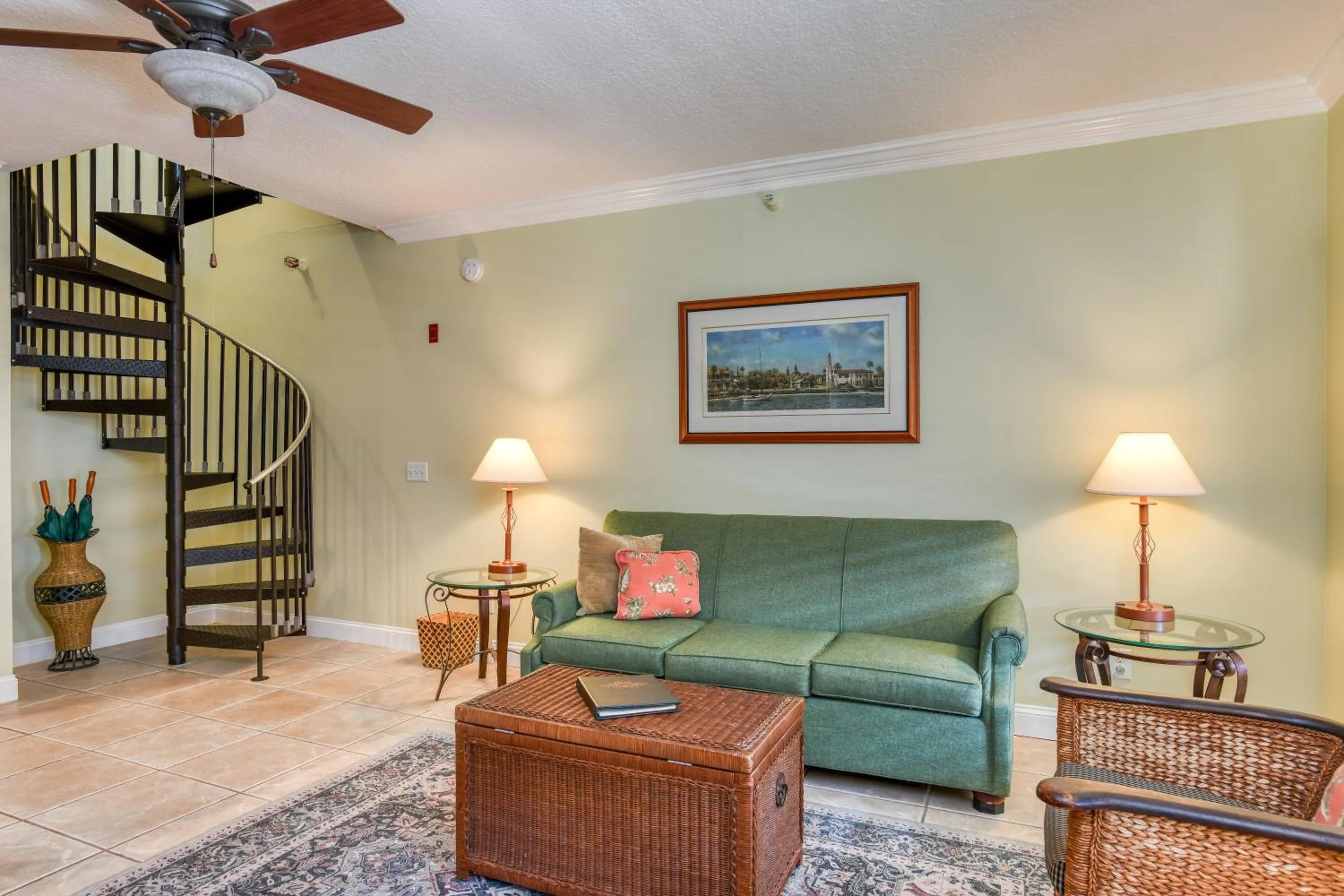 Seating area in St George Inn - Saint Augustine