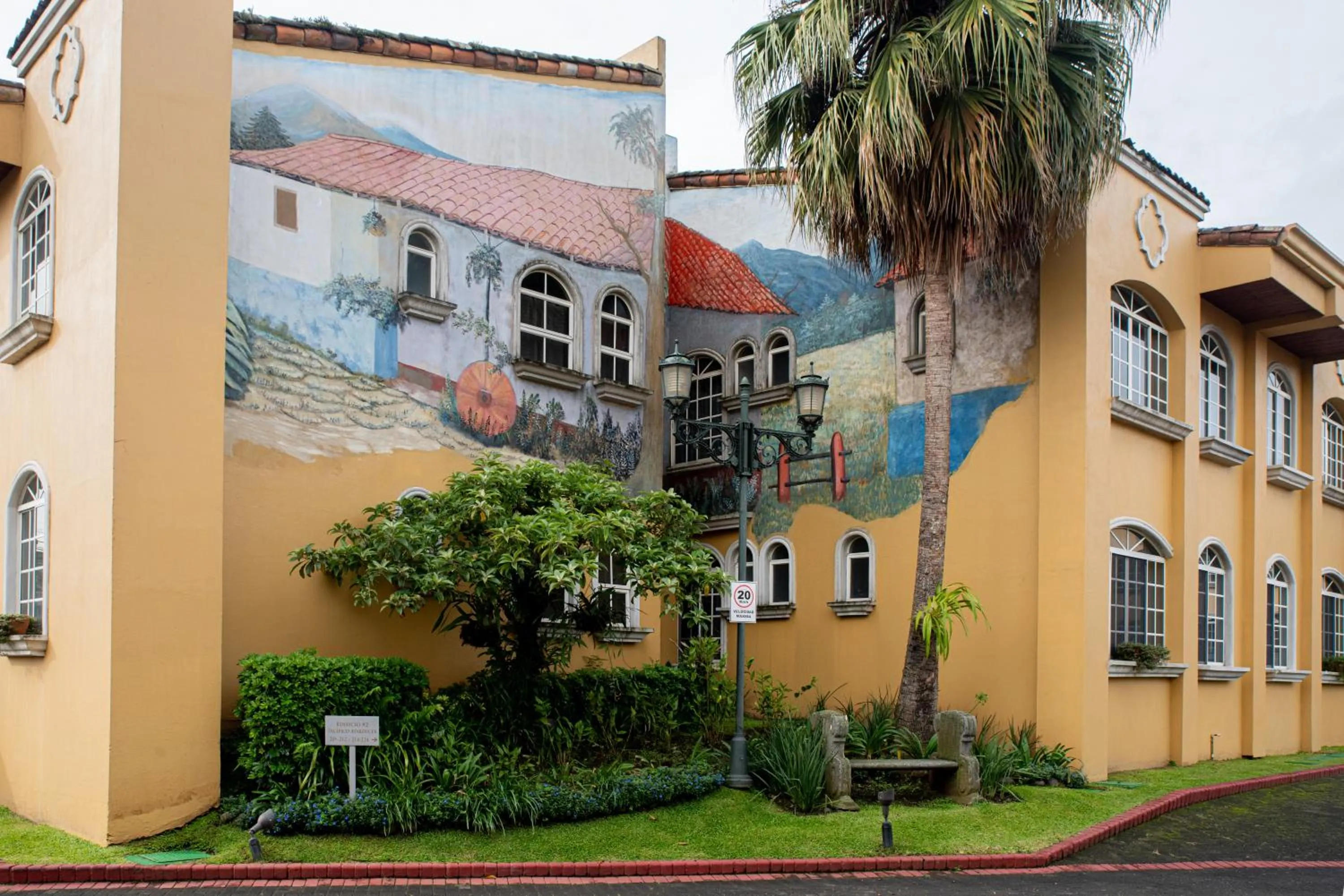 Property building in Casa Conde Apartamentos