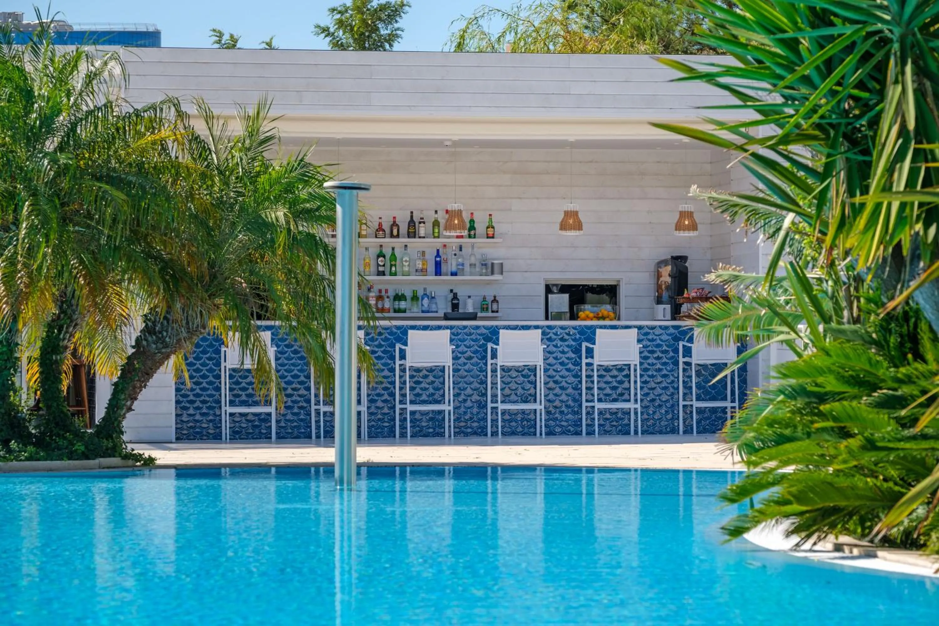 Summer in Malibu Foz Hotel - La Maison Younan