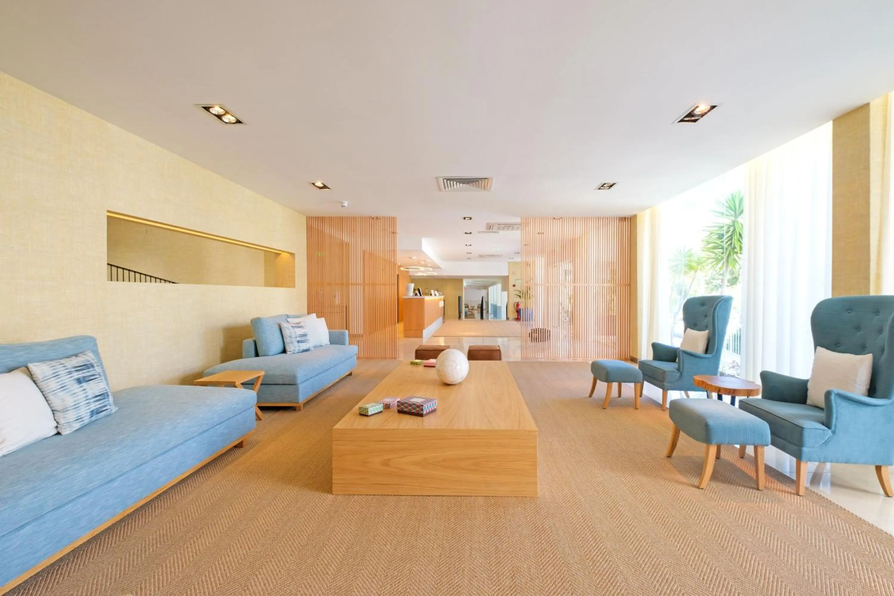 Game Room in Malibu Foz Hotel - La Maison Younan