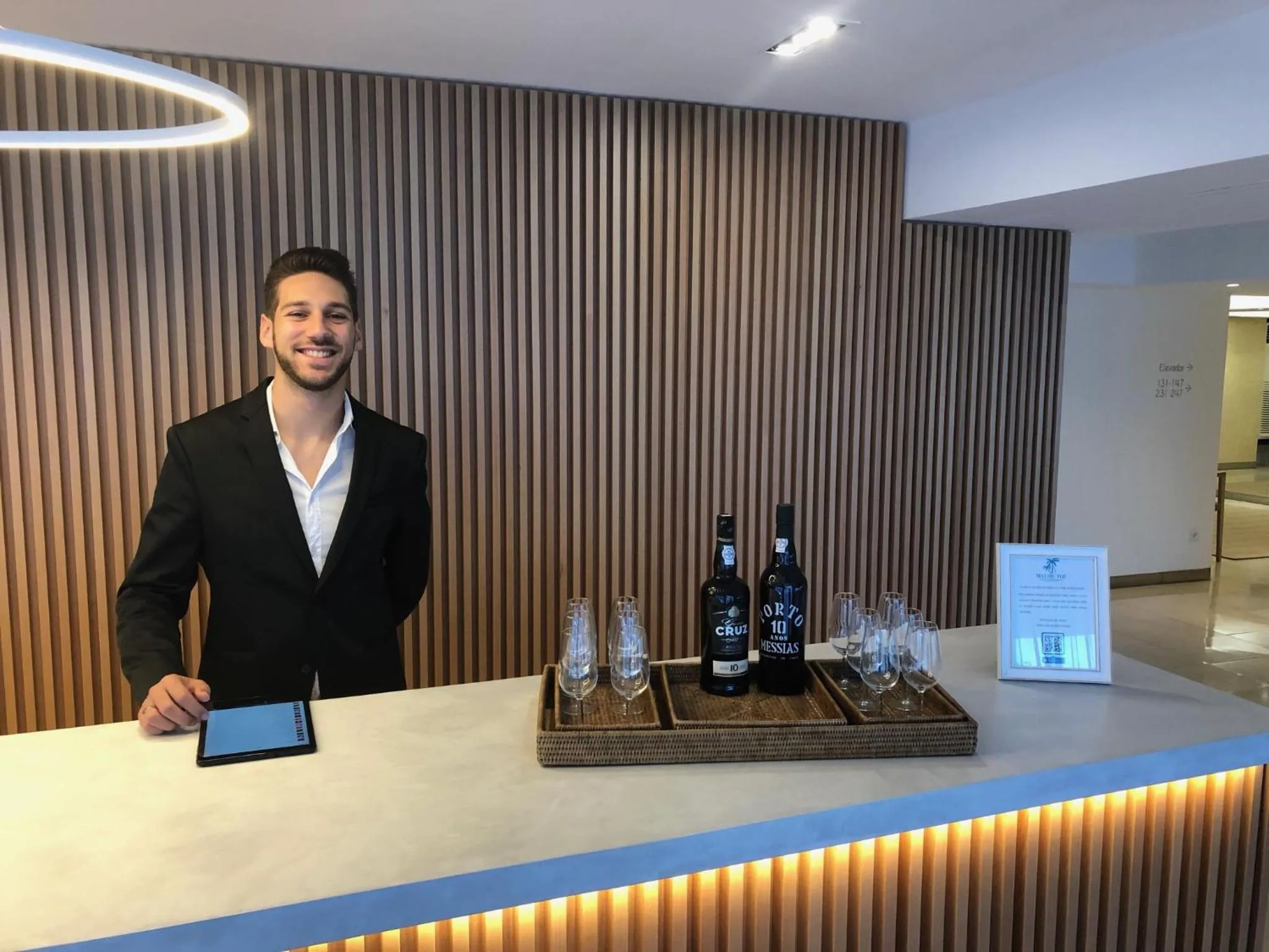 Staff in Malibu Foz Hotel - La Maison Younan