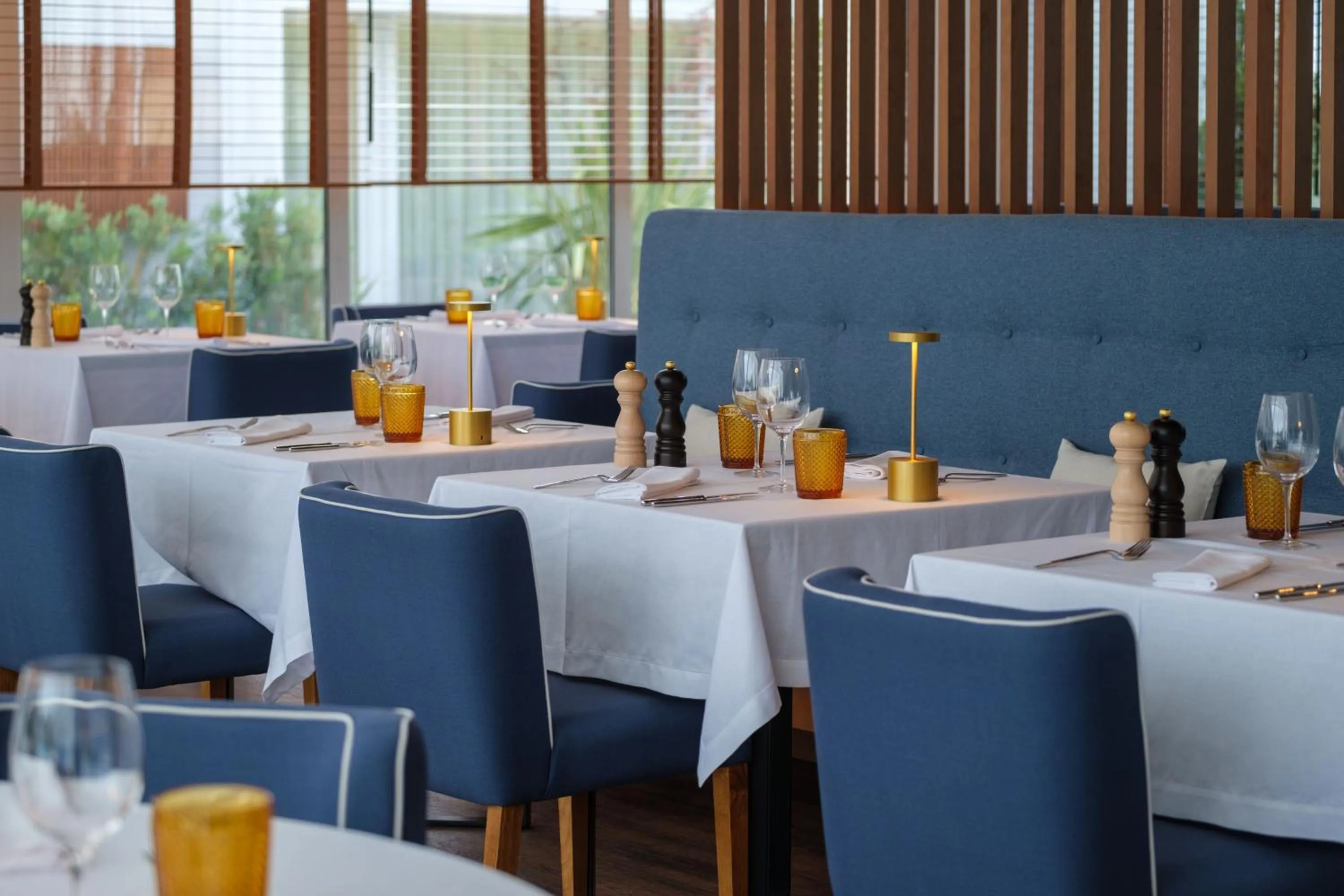 Restaurant/places to eat in Malibu Foz Hotel - La Maison Younan