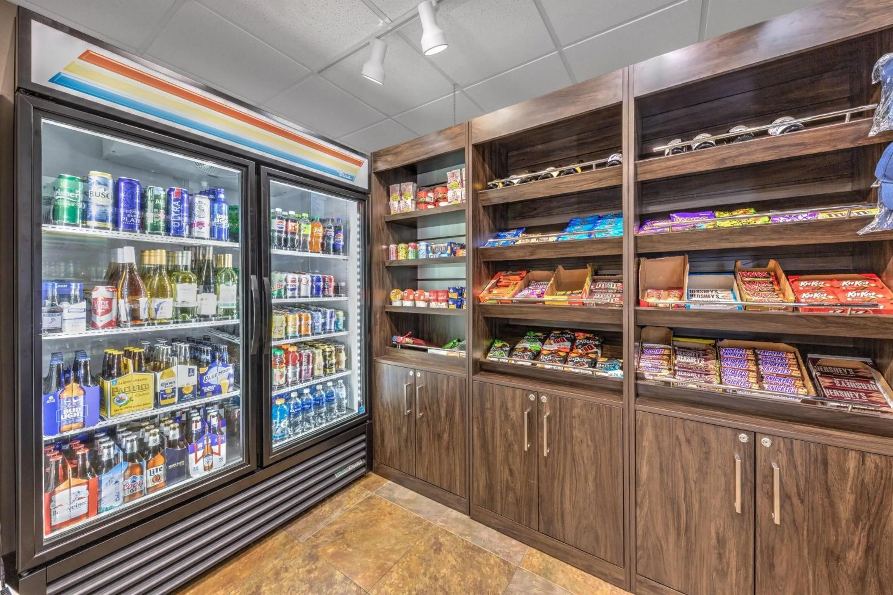 Food and drinks in La Quinta by Wyndham Marble Falls