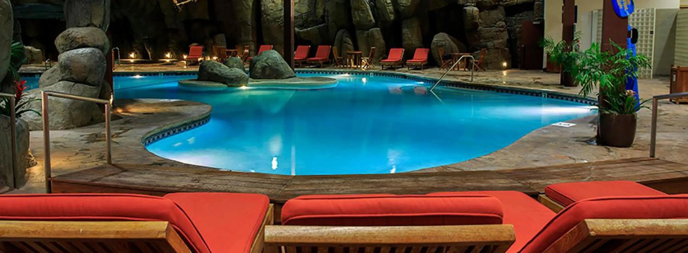 Swimming pool in Bally's Lake Tahoe Casino Resort