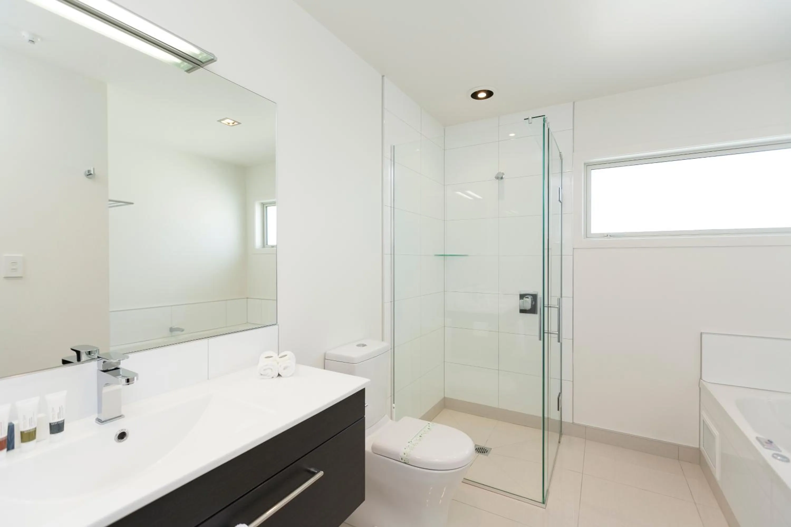 Bathroom in The Dawson Motel