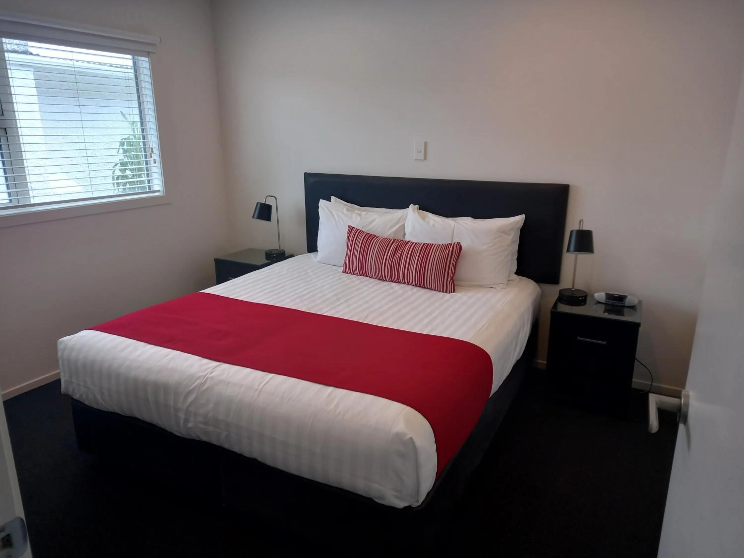 Bed in The Dawson Motel