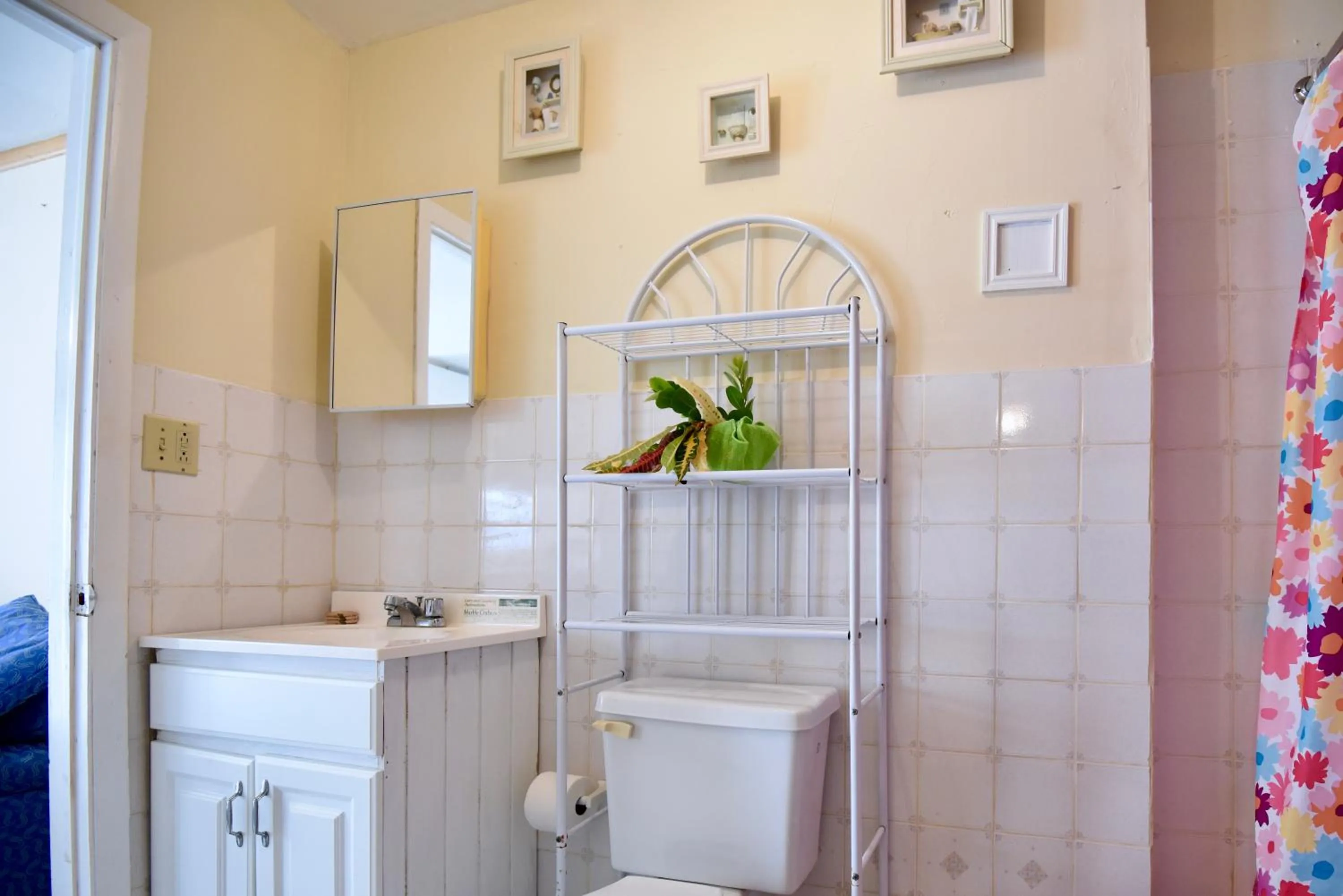 Bathroom in Nathan's Lodge