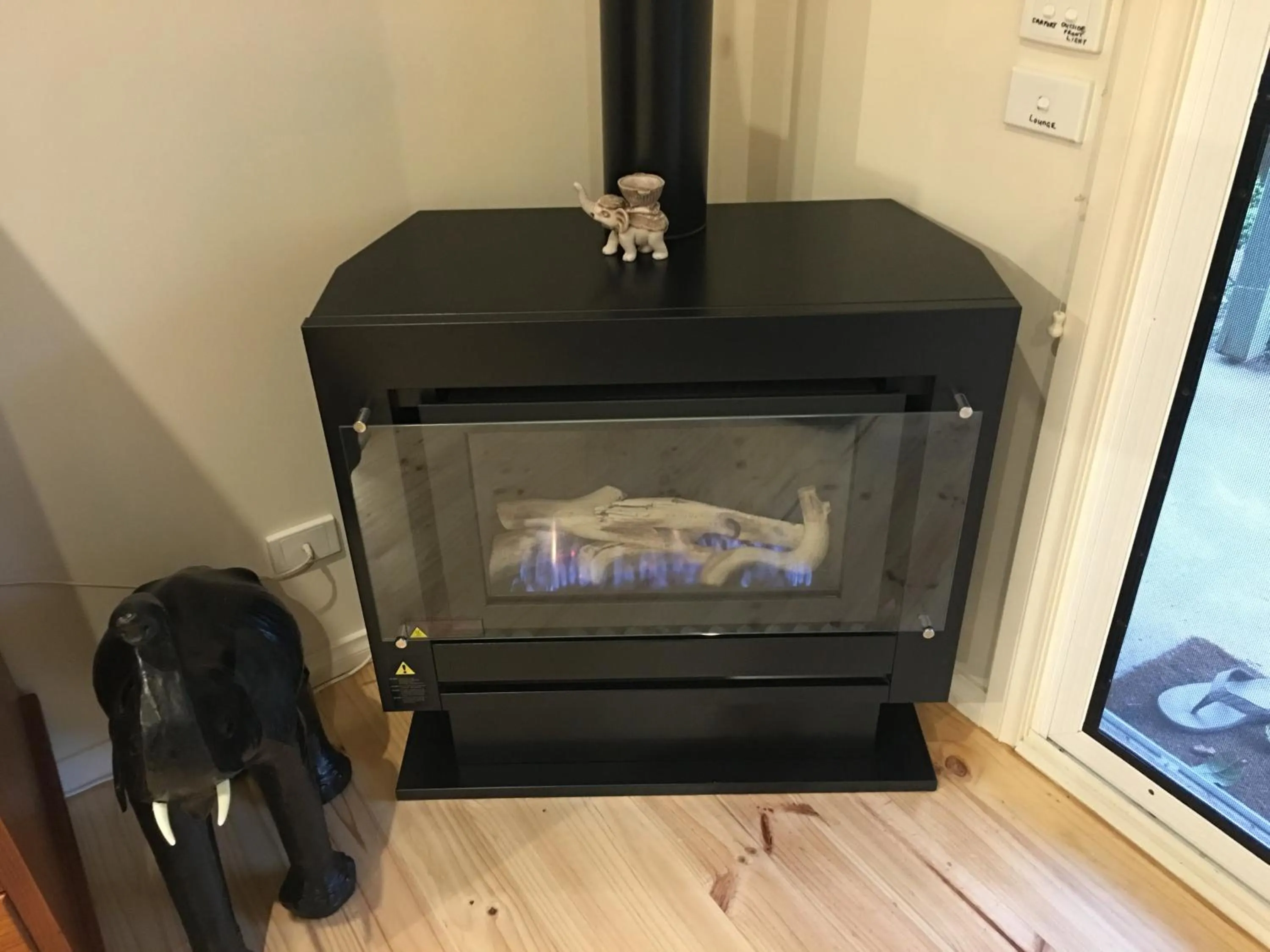 Living room in Weeroona Bed And Breakfast