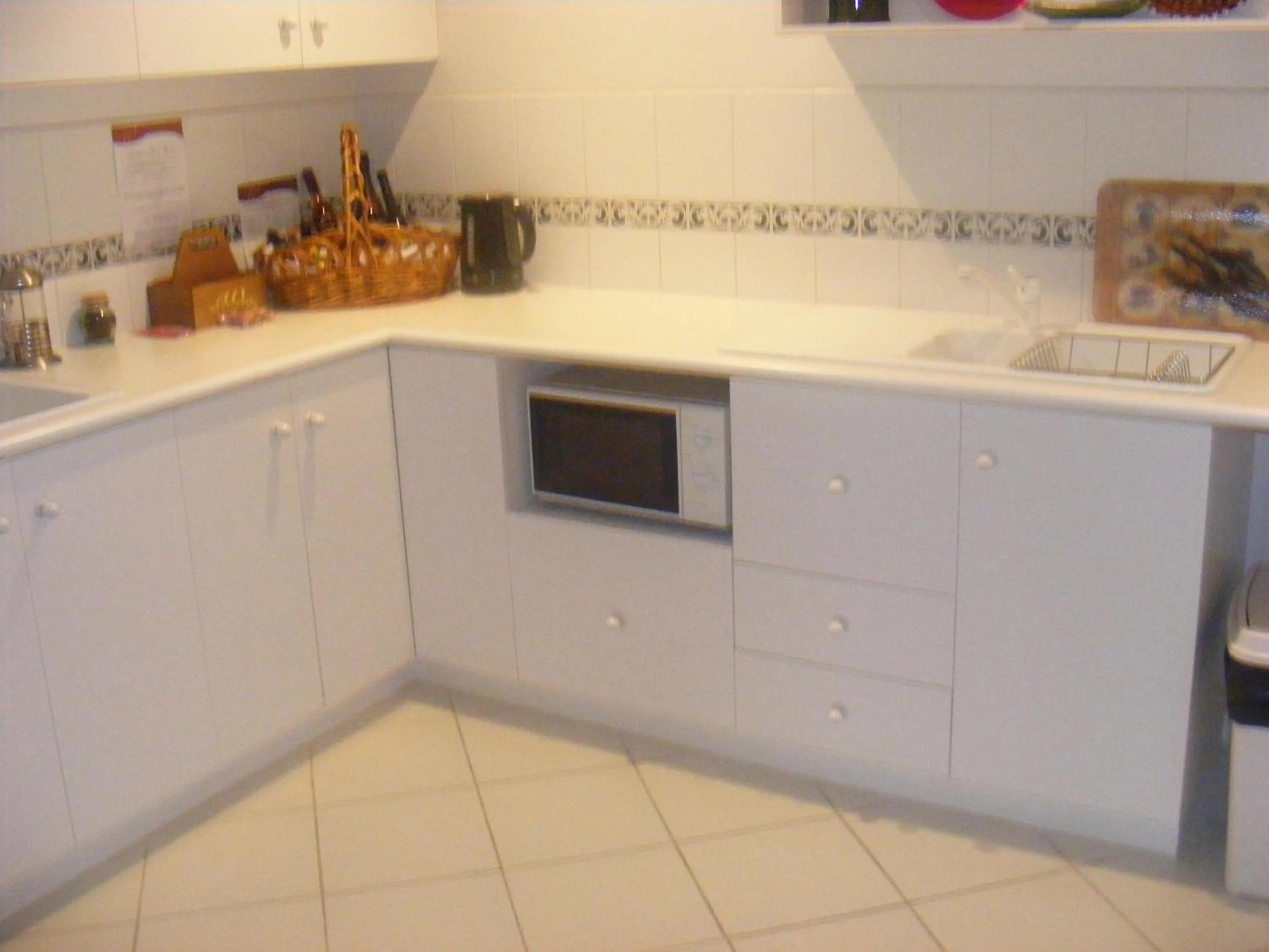 Kitchen or kitchenette in Weeroona Bed And Breakfast
