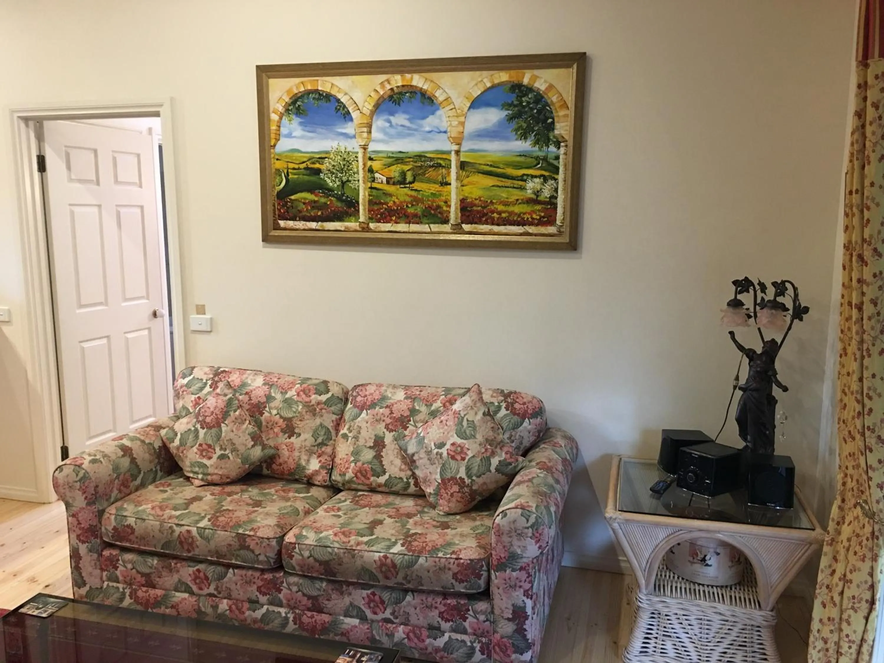 Living room in Weeroona Bed And Breakfast