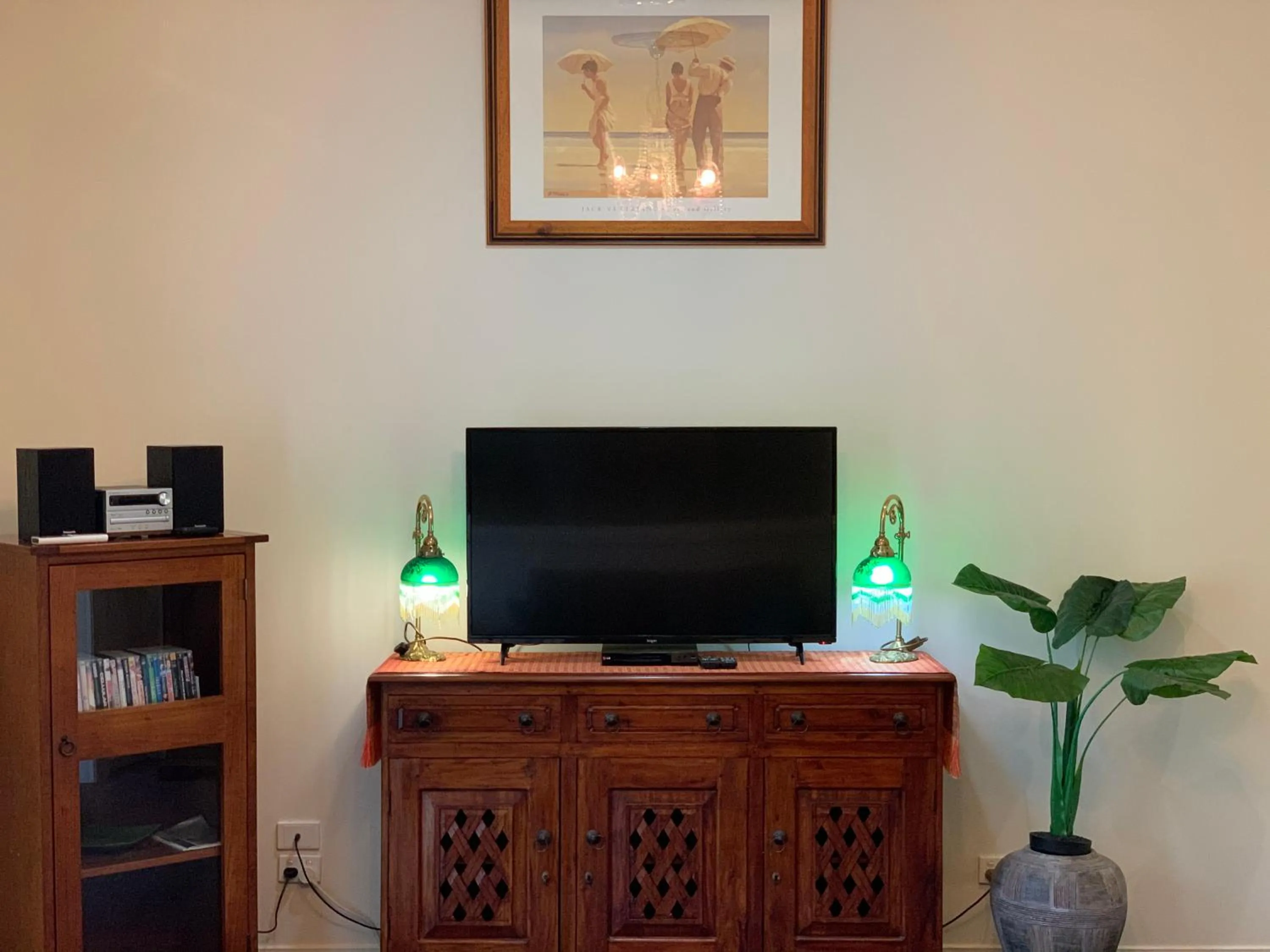 Living room in Weeroona Bed And Breakfast