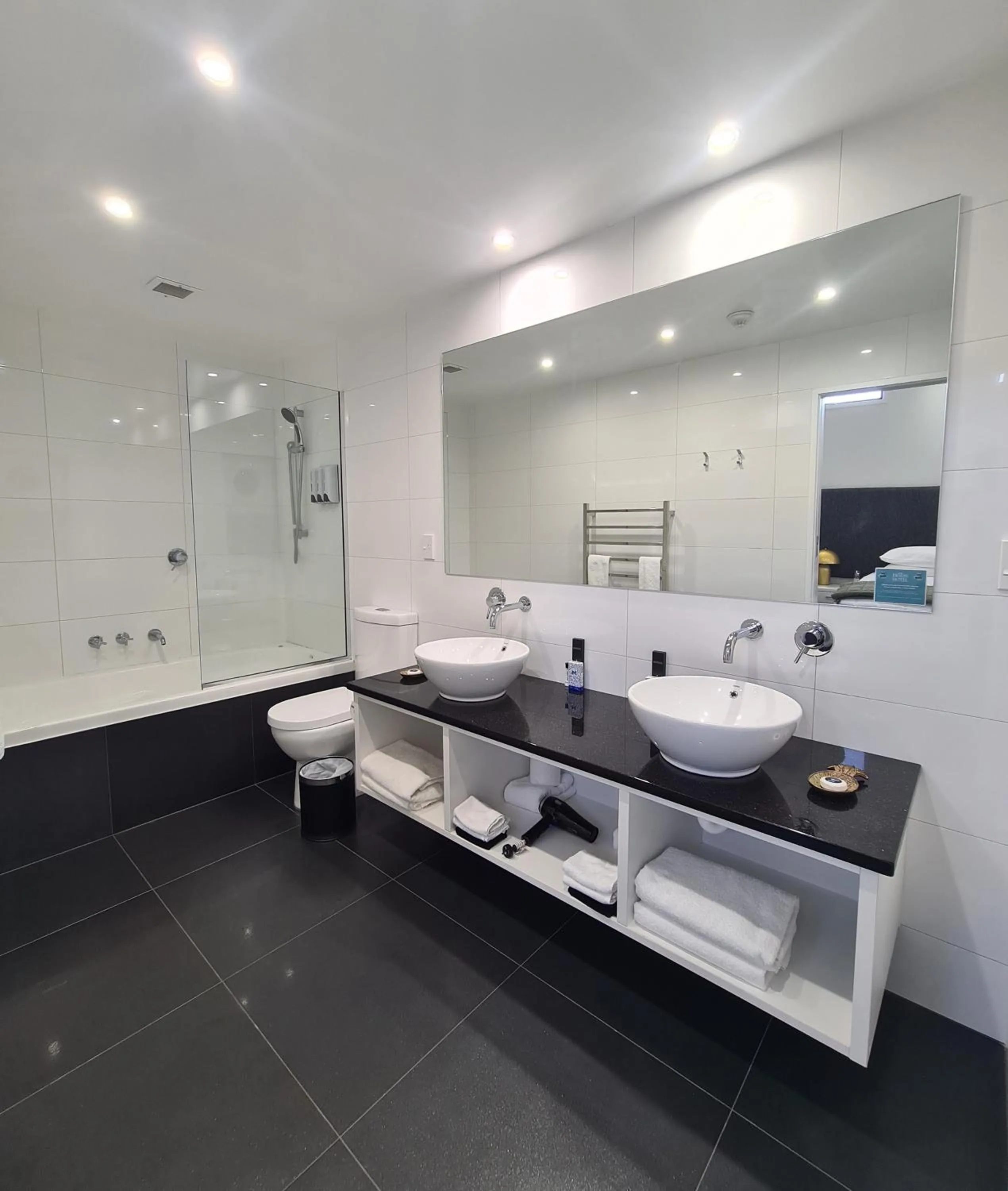 The Devon Hotel A Heritage Hotel