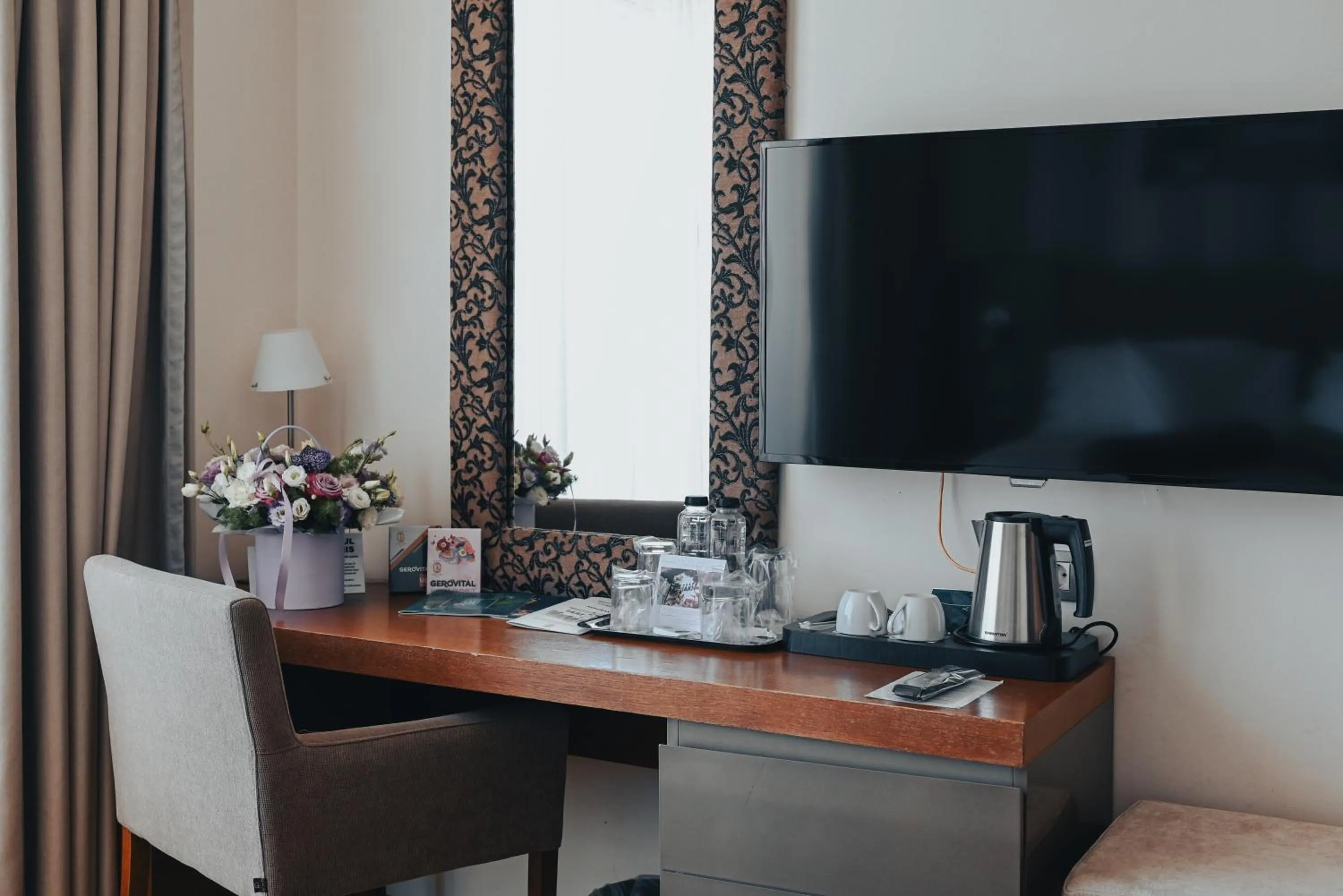 TV and multimedia in Iaki Conference & Spa Hotel