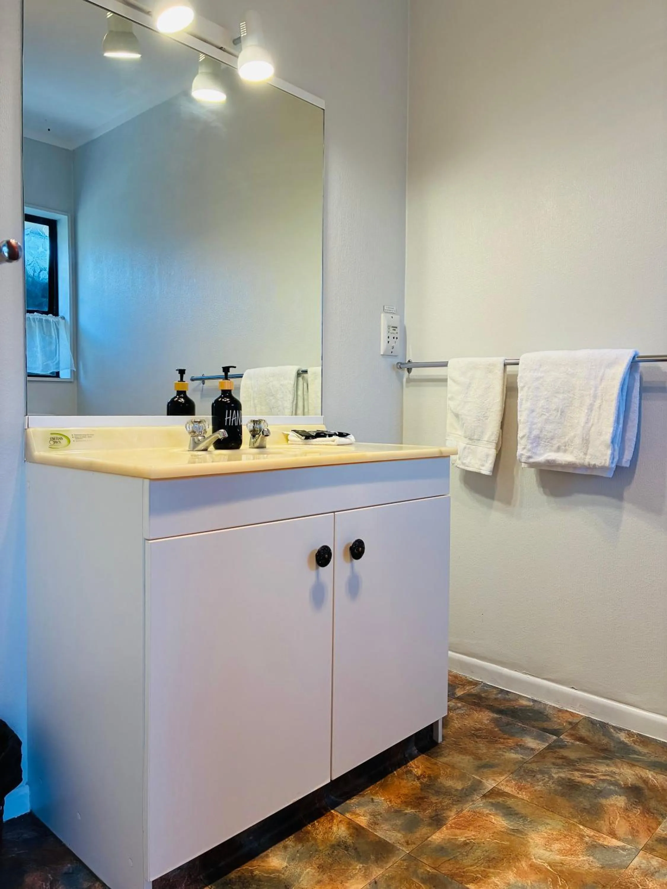 Bathroom in Awatea Park Motel