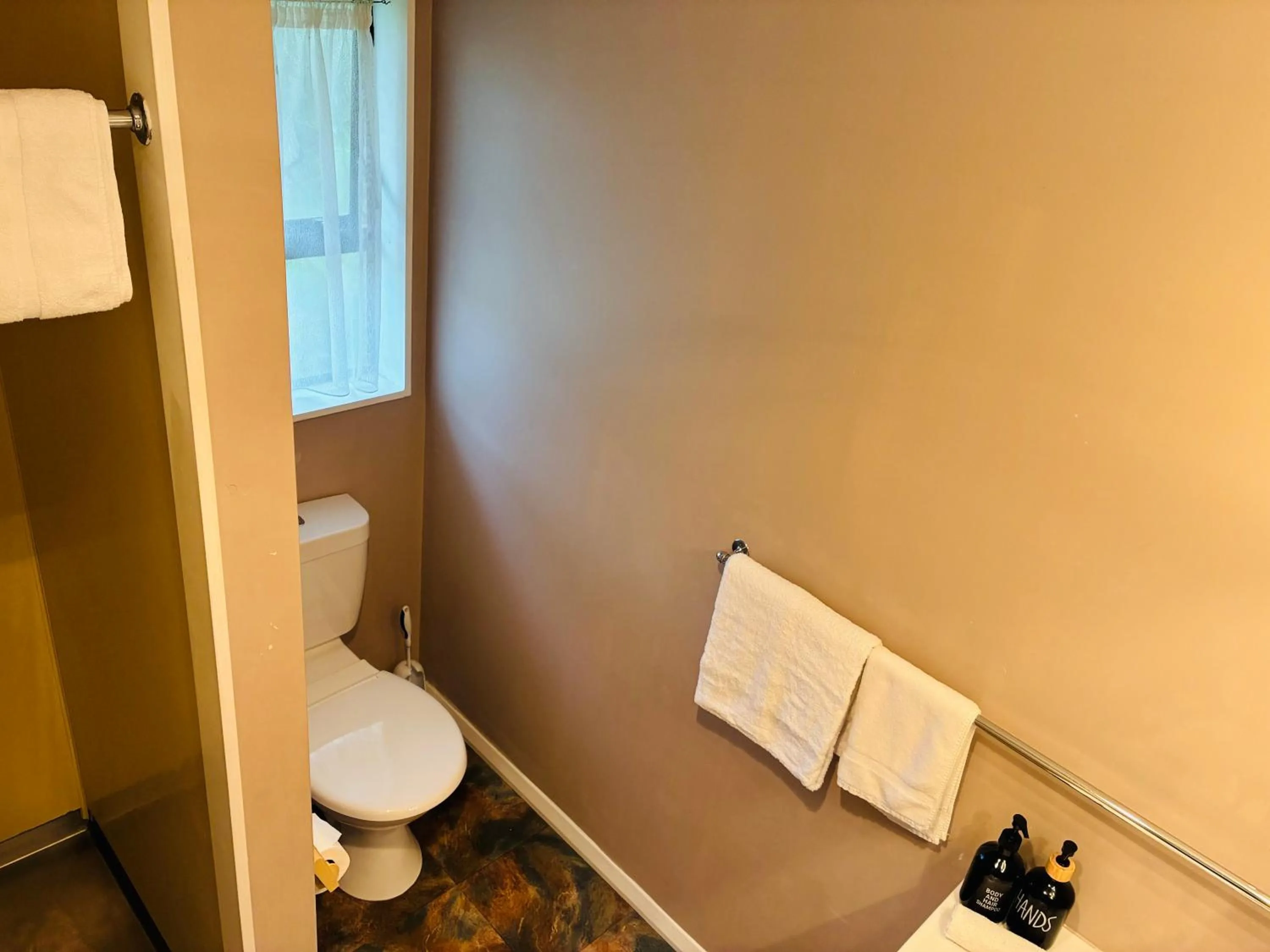 Bathroom in Awatea Park Motel