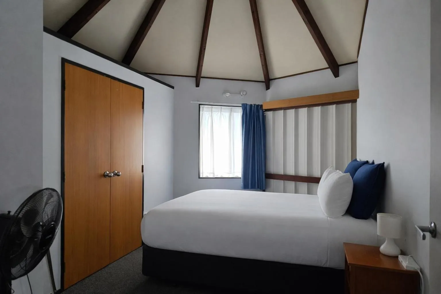 Bedroom, Bed in Pure Motel