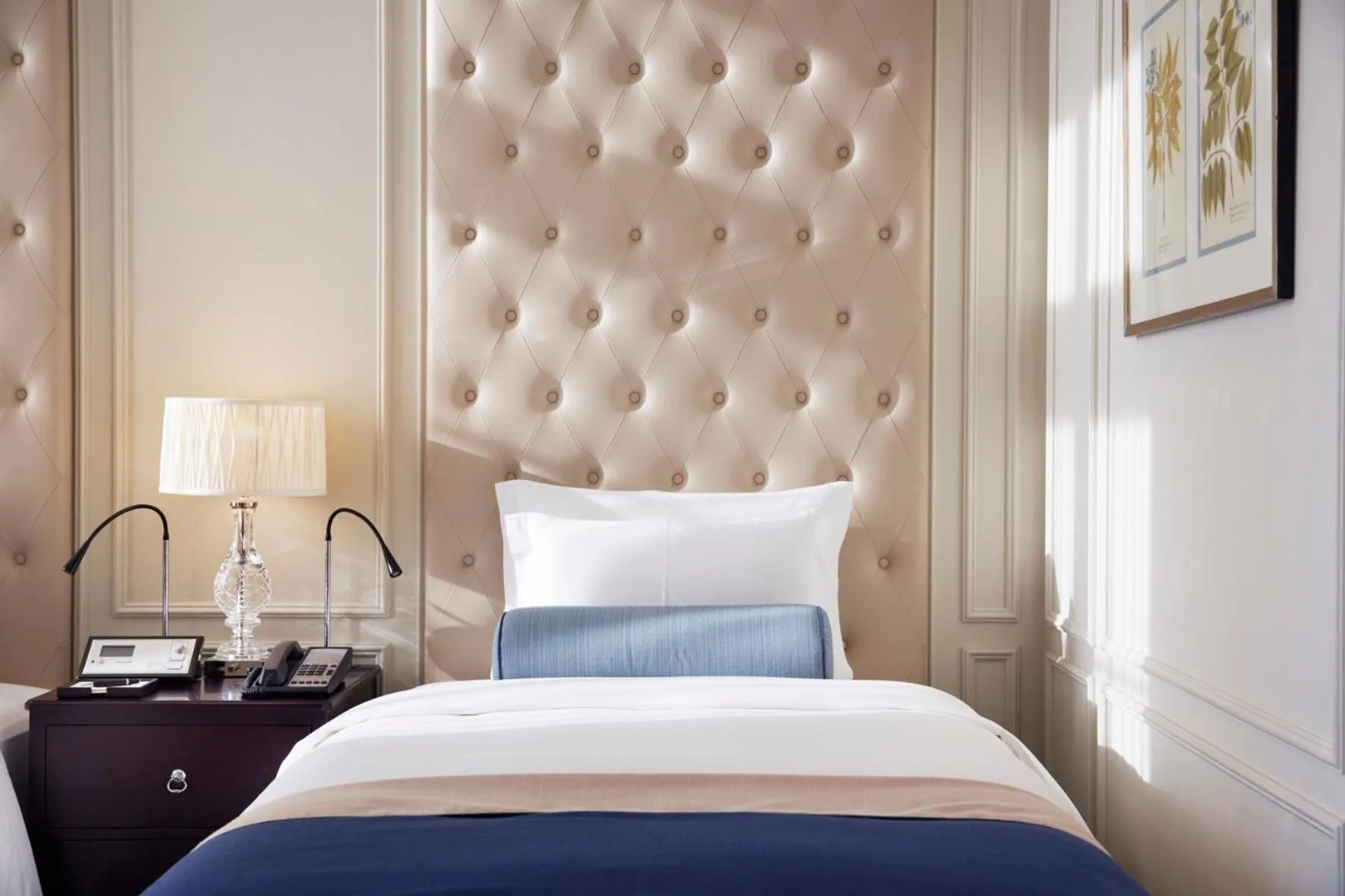 Photo of the whole room, Bed in The Tokyo Station Hotel